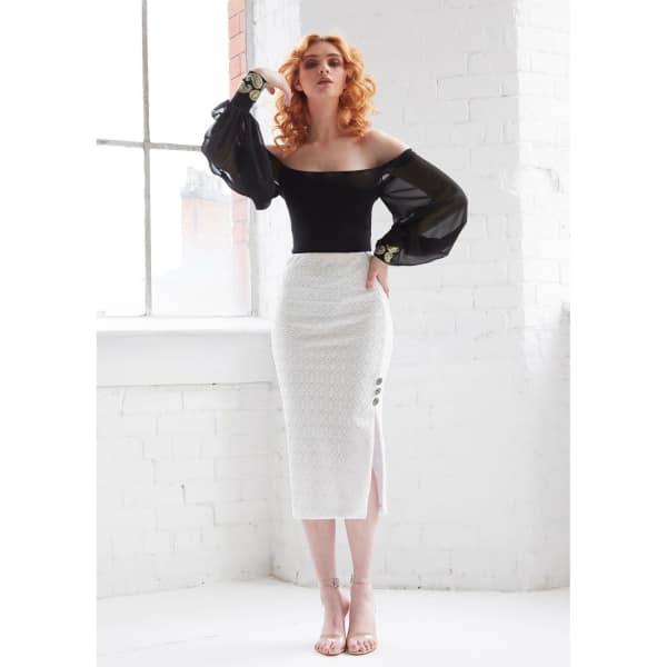Sarvin Women's White Lace Bodycon Skirt