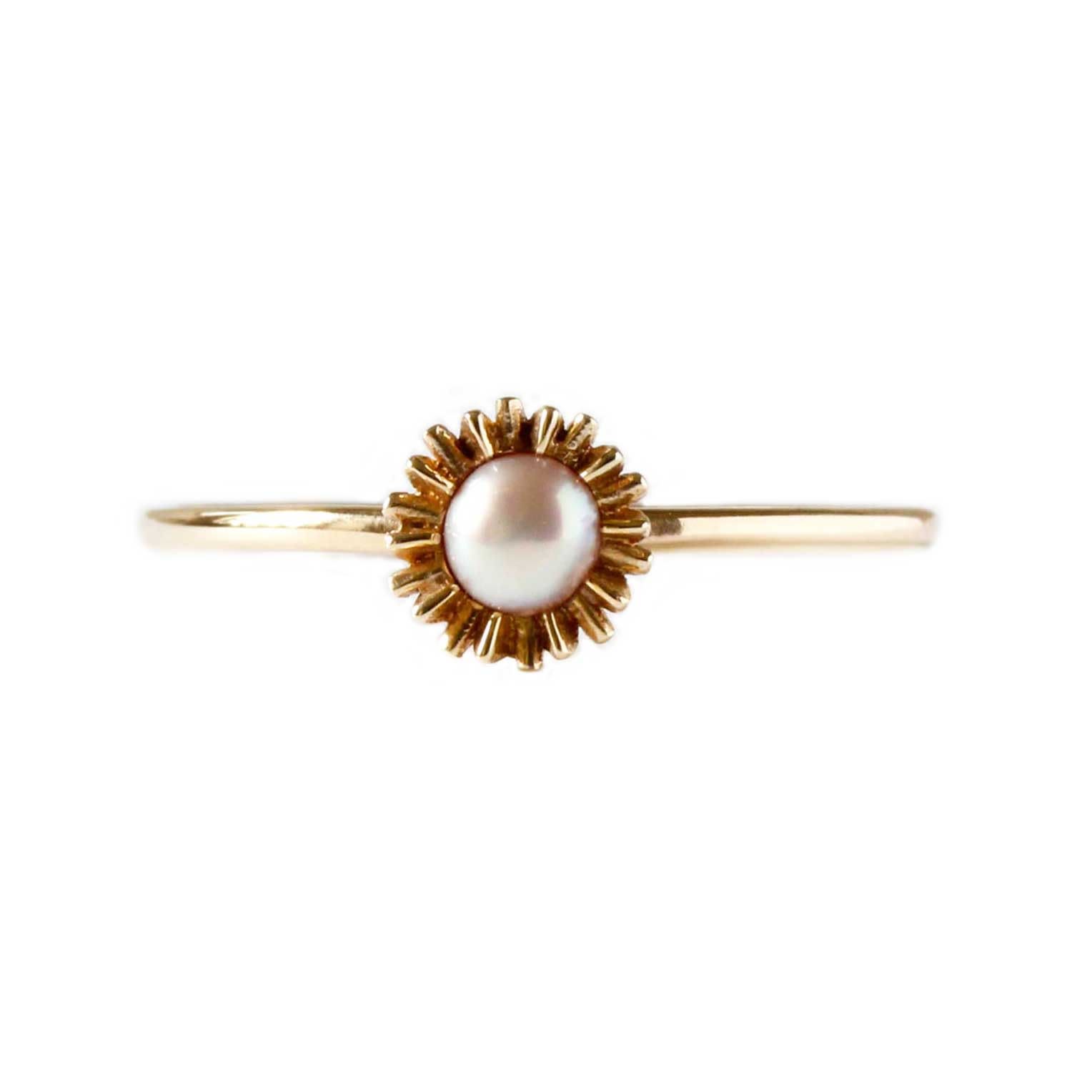 Women’s Dahlia Bud Freshwater Pearl Ring - Gold Lee Renee