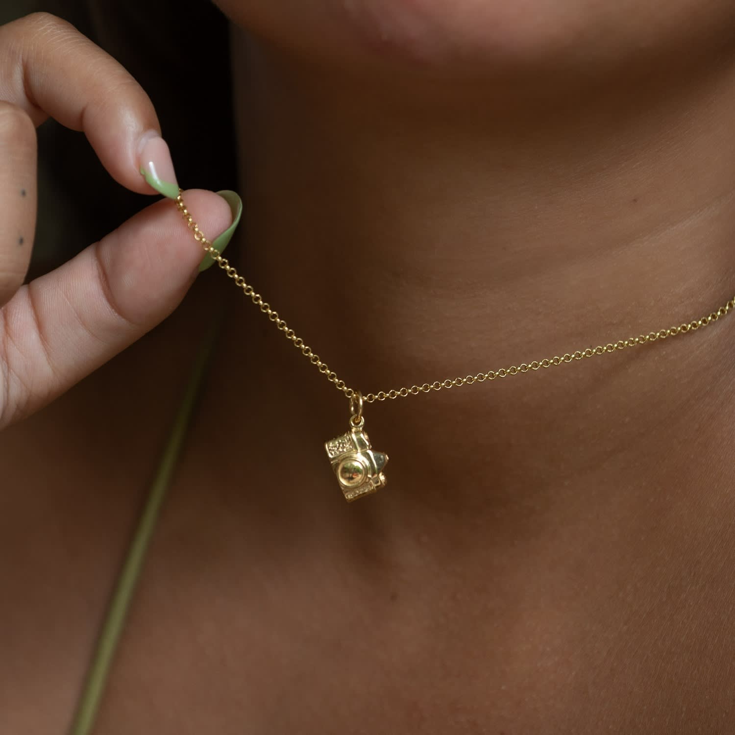 Vintage camera necklace new arrivals