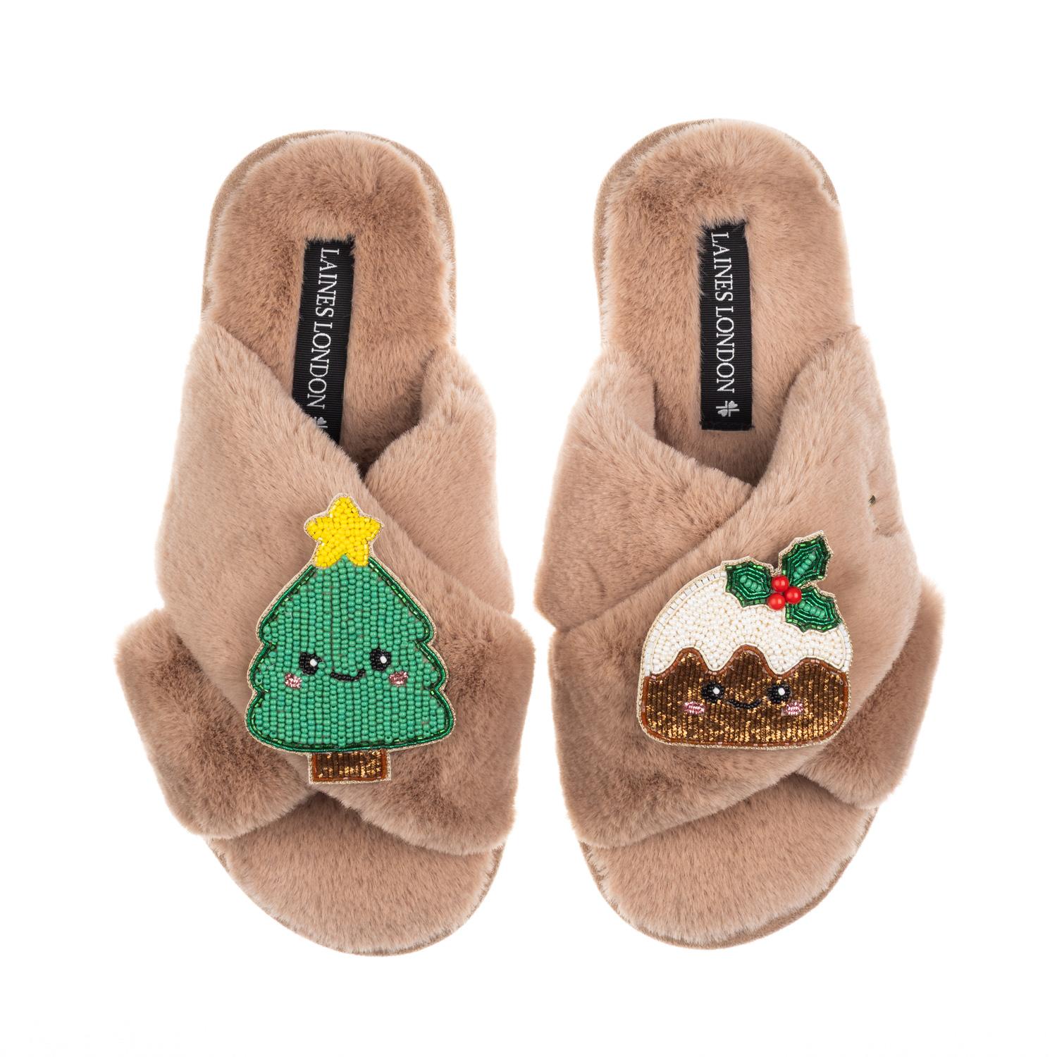 Laines London Women's Brown / Neutrals Classic Slippers With Christmas Laines Lovables Pudding & Tree Brooches - T In Brown