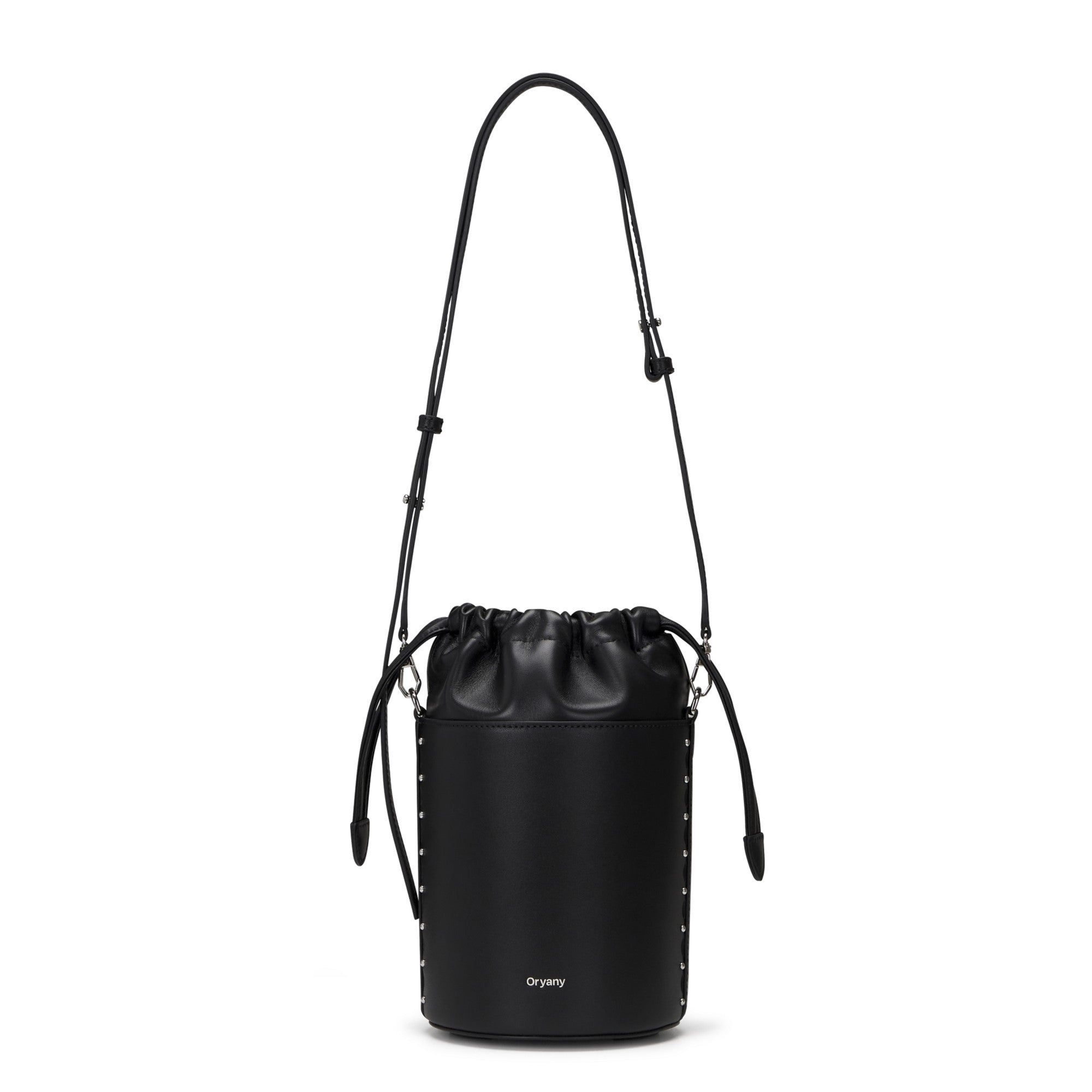 Madeleine Black Bucket, Oryany