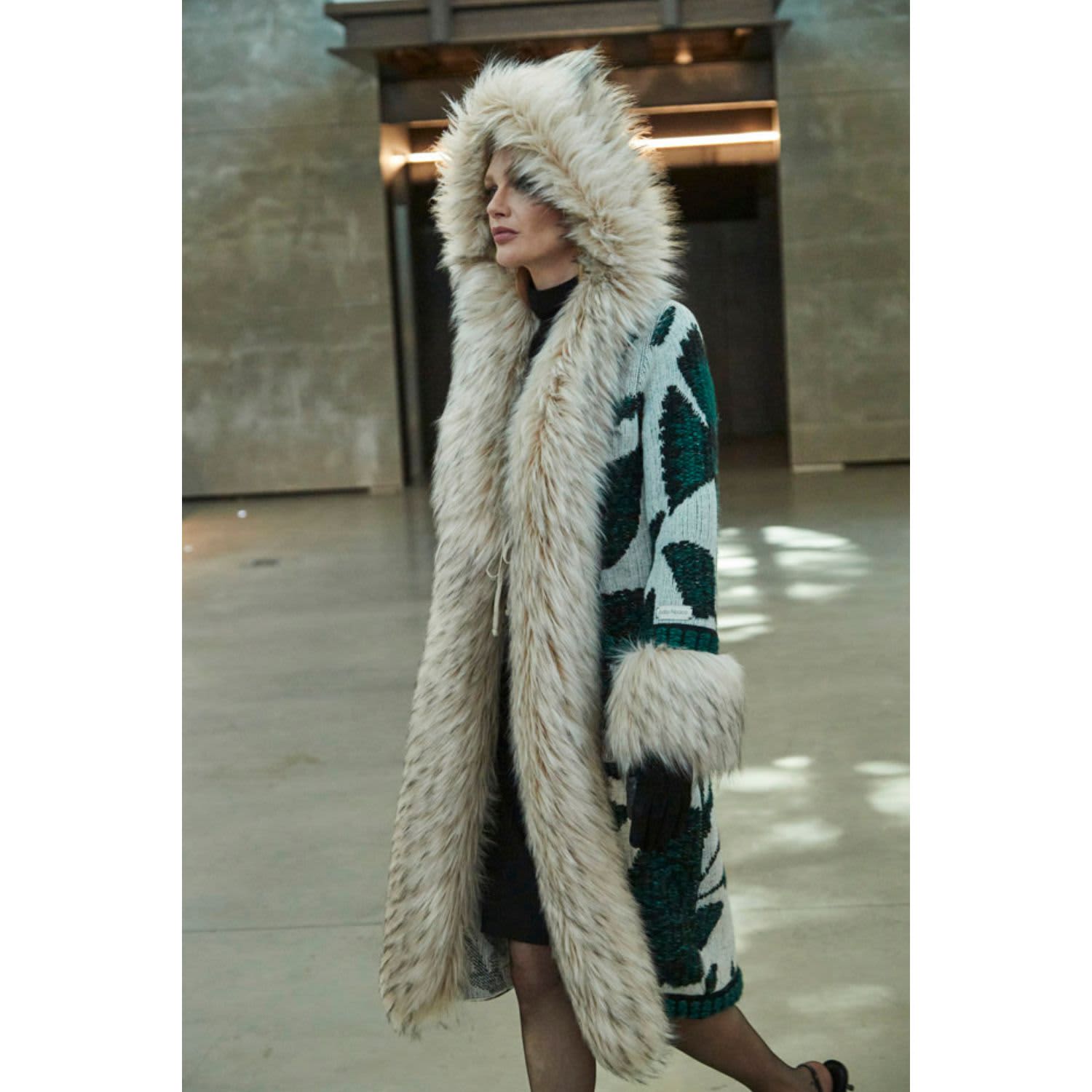 Alpaca Merino Wool Longline Coat With Vegan Fur Details Joanne