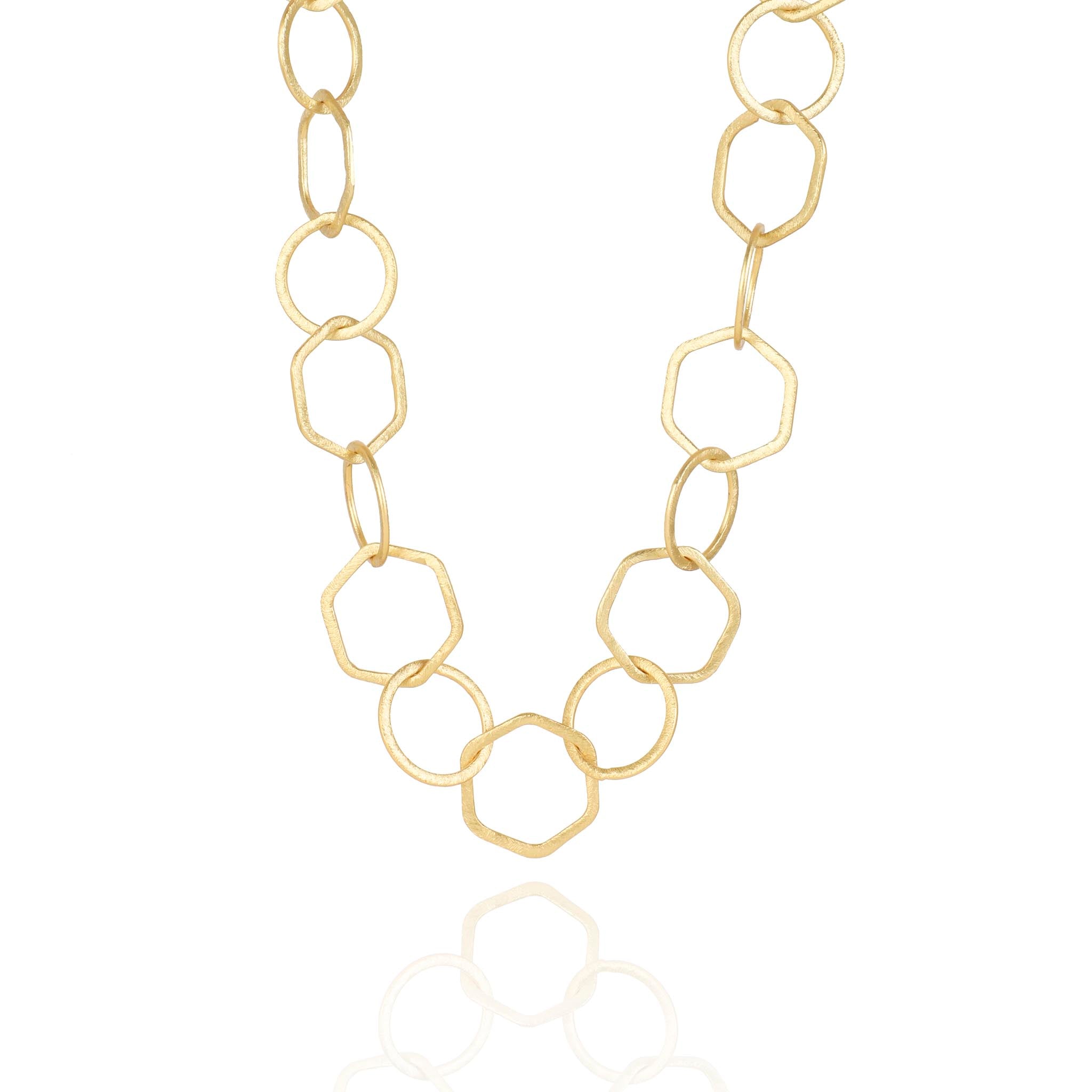 Lila Rasa Women's Hexagonal Loop Chunky Chain Gold In Gold