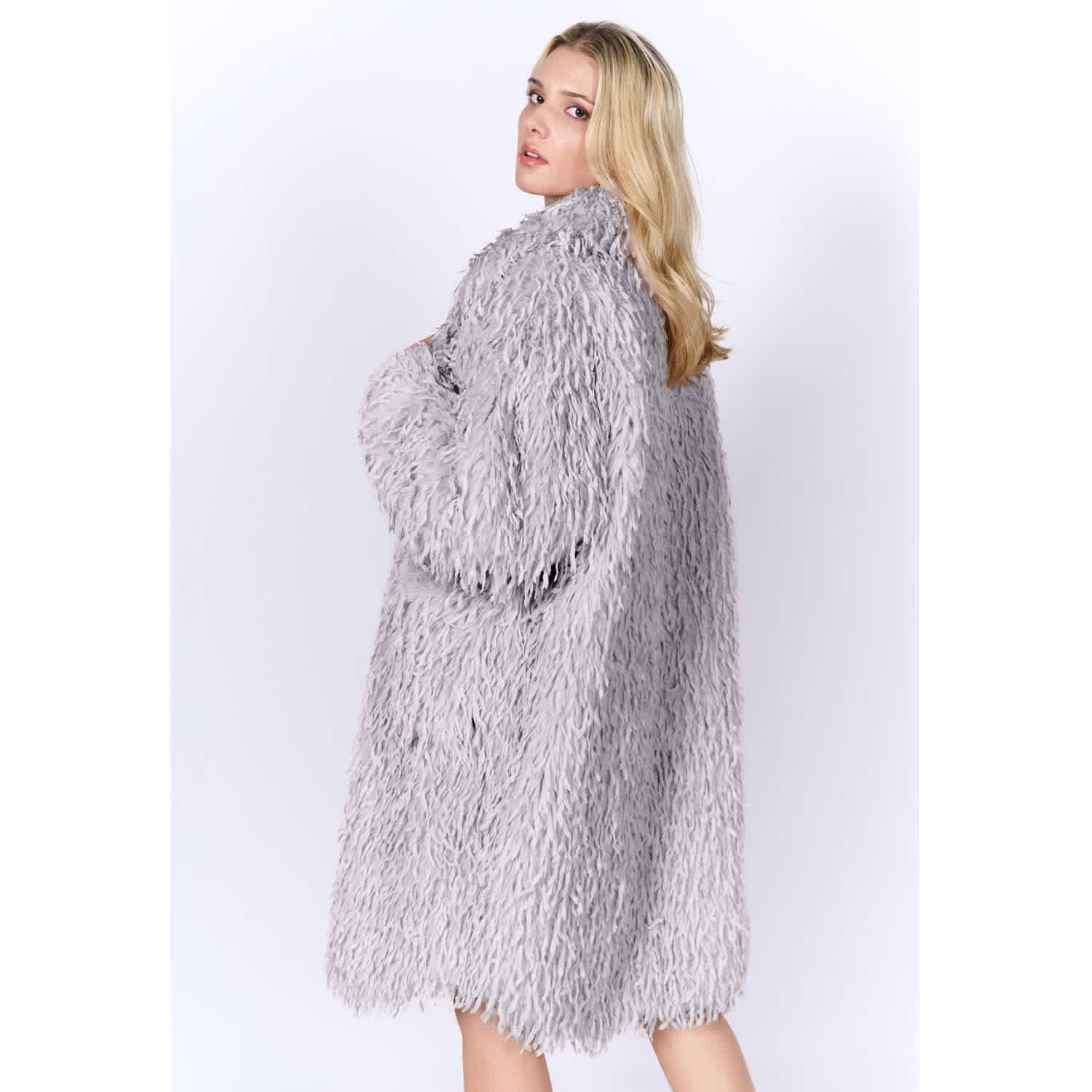 【ETHOSENS フェイクカラーシャギーコート グレー】　　セカオワ　深瀬 Feather Fake Fur Coat Haze | Freaky Nation | Wolf & Badger