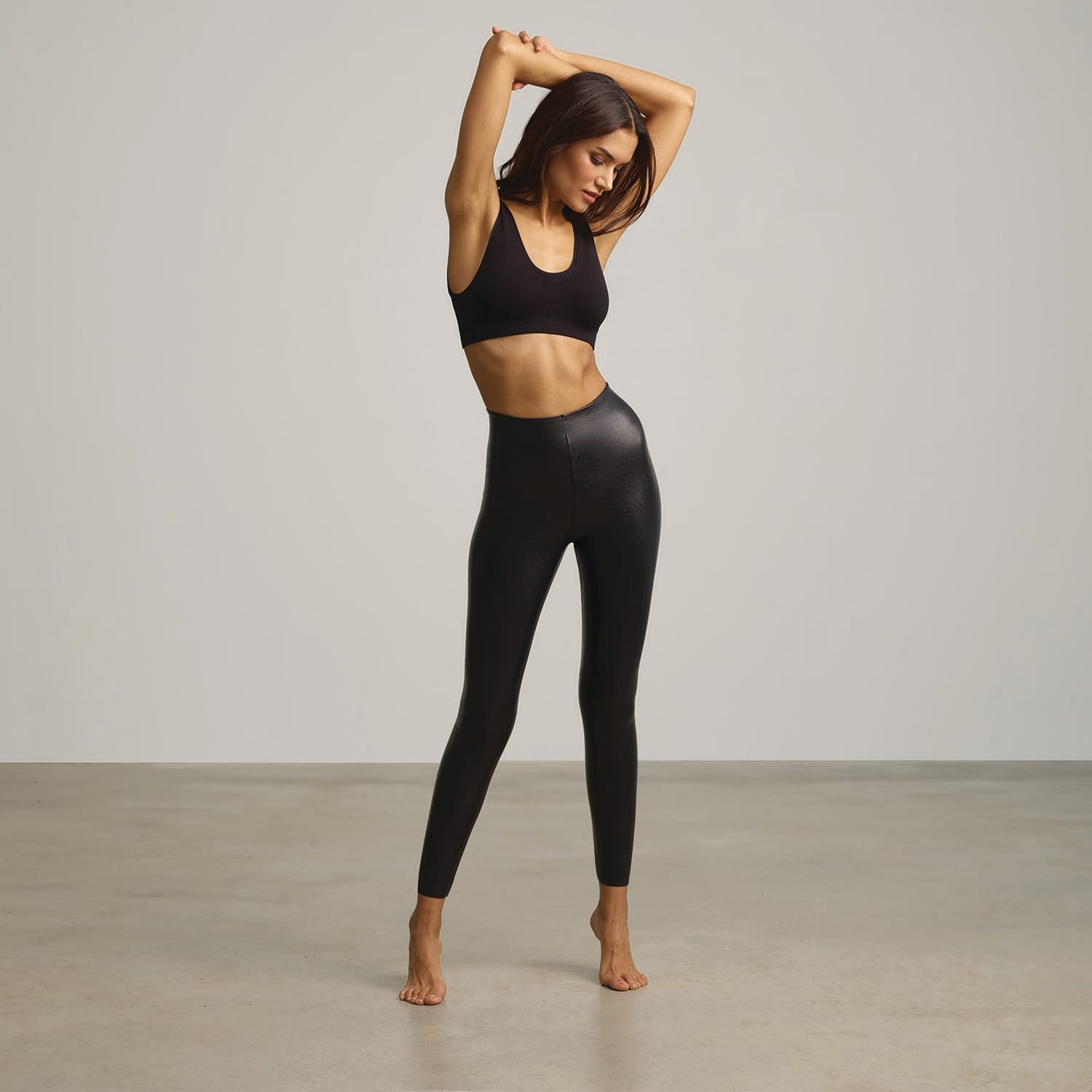 COMMANDO Stretch-velvet leggings