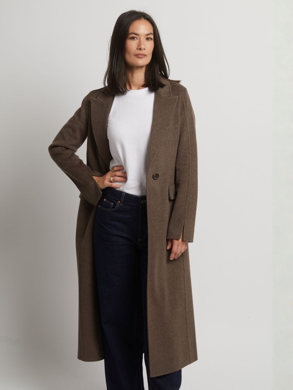 Guards London Women's Brown Guilia Single Breasted Wool Cashmere Coat - Taupe In Brown