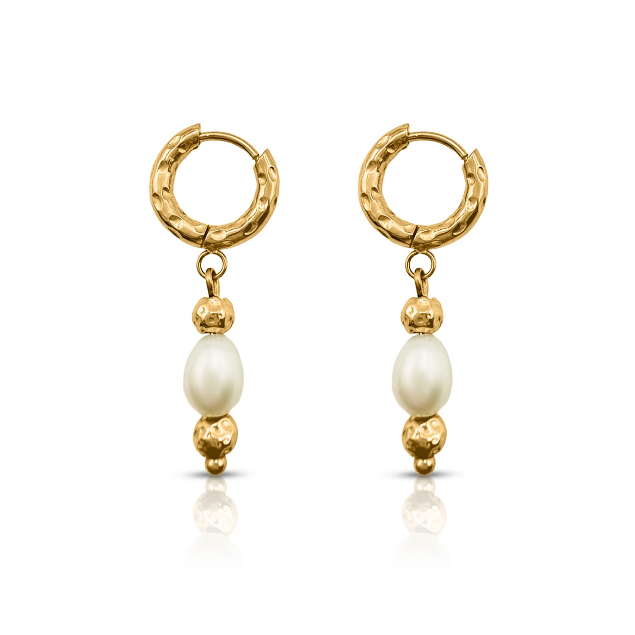 Ever Jewellery Women's Gold Midnight Run Pearl Huggie Earrings In Gold