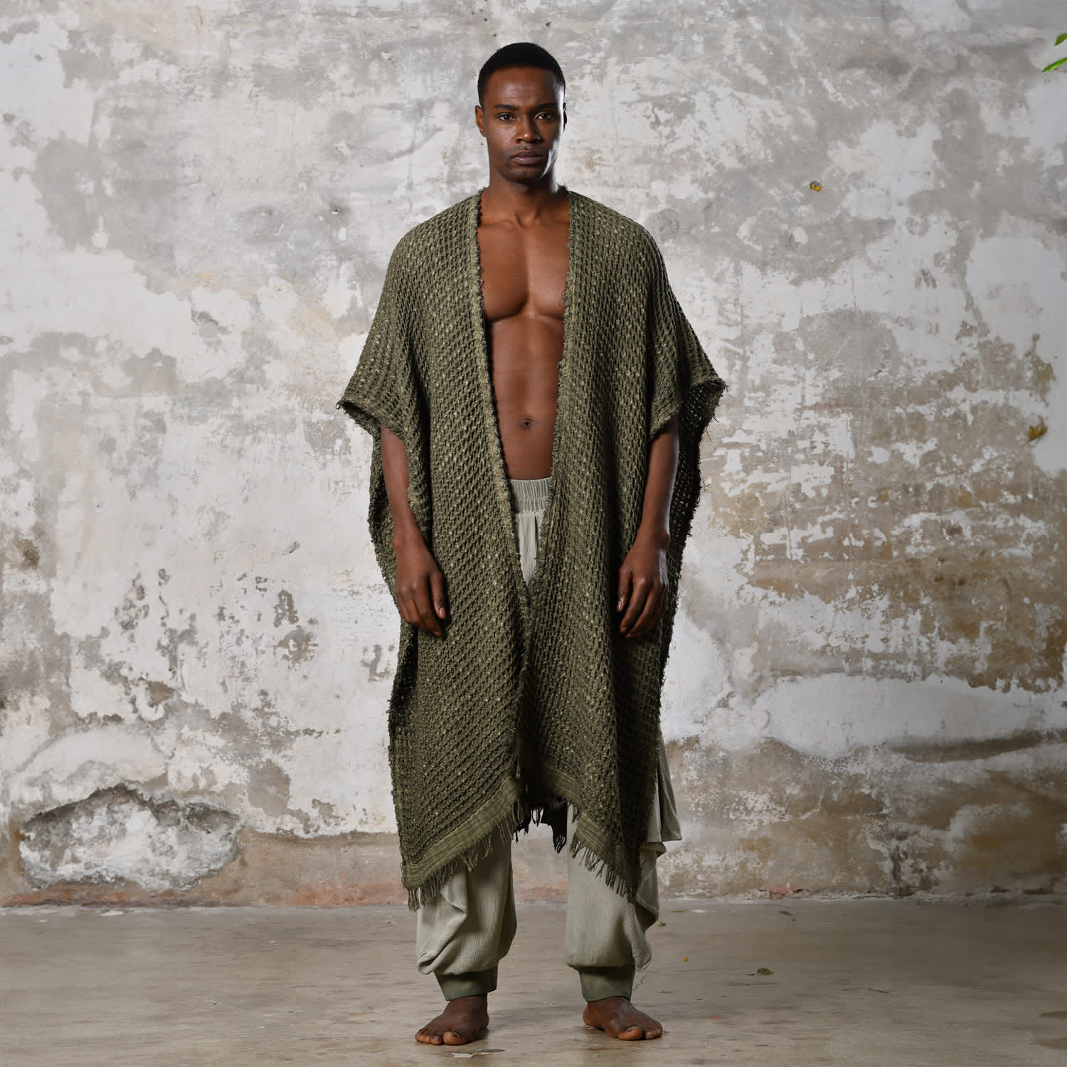 Waffle Poncho Khaki Green - Boho Unisex Poncho | Zhenabia | Wolf