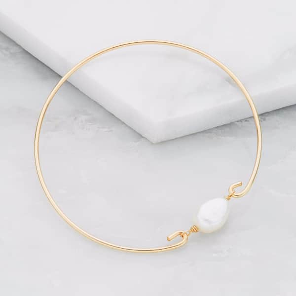 Lily & Roo Gold Large Single Pearl Bangle In Pearl
