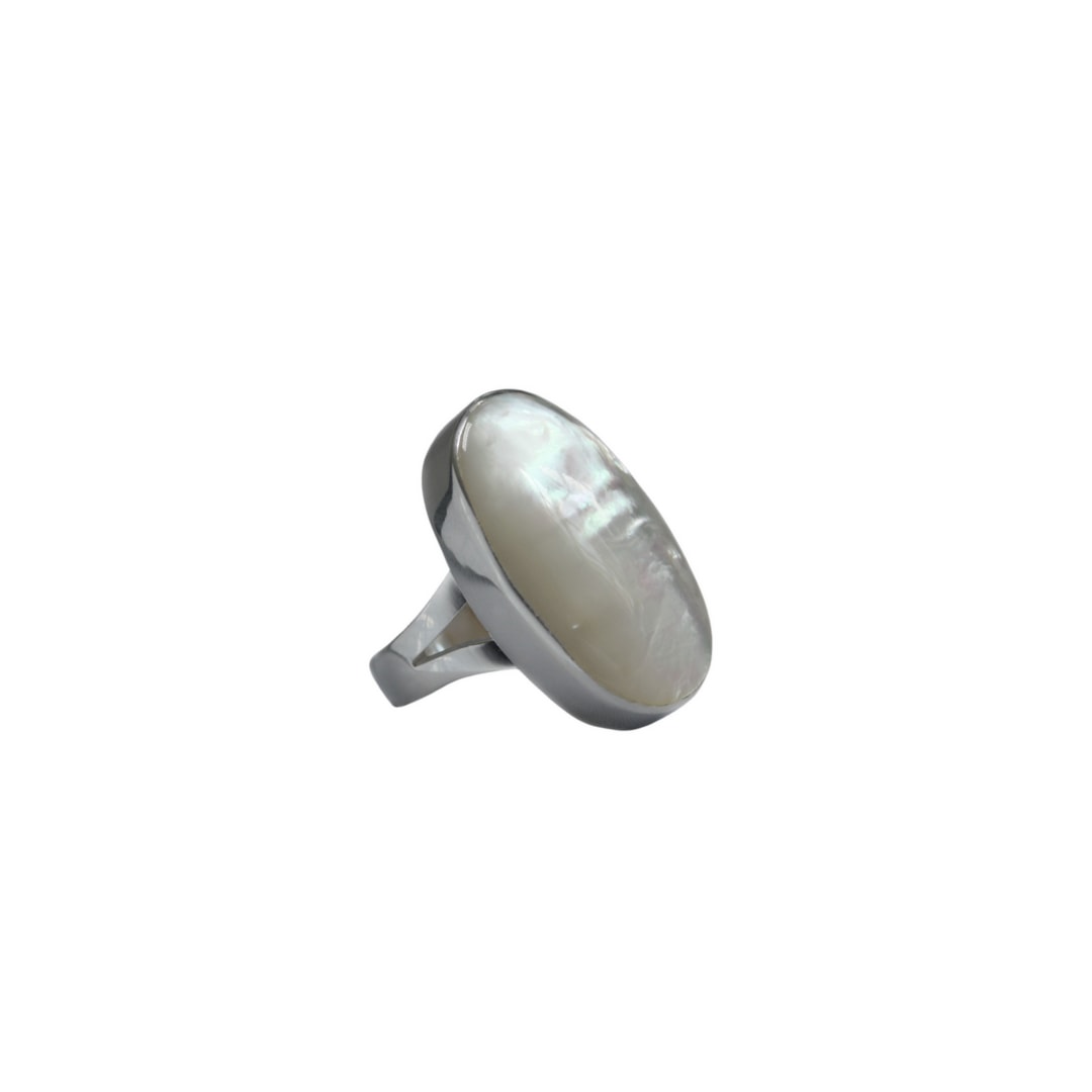 Fv Jewellery Women's White La Stèle Mother Of Pearl Ring In White