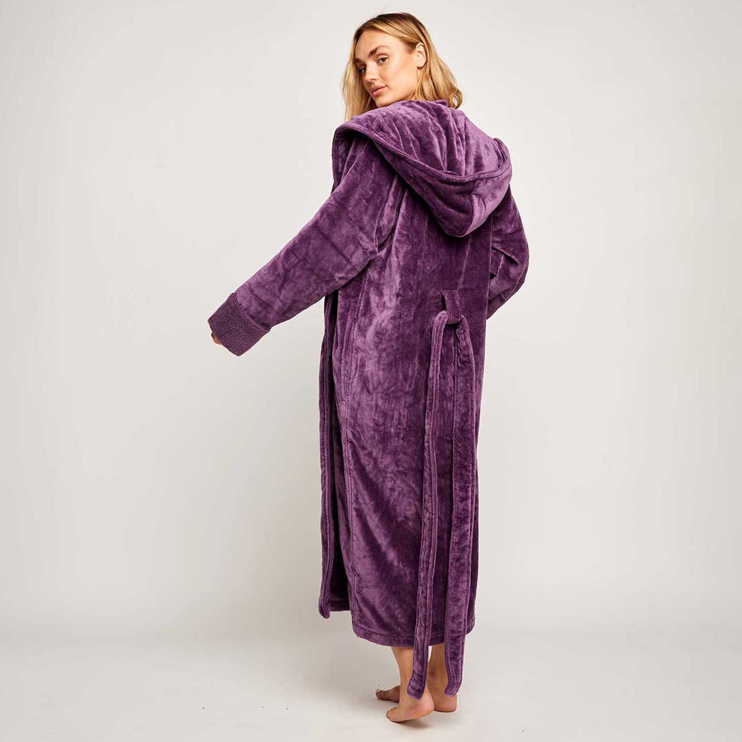 Hooded dressing outlet gown womens