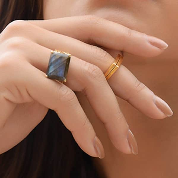 Neola Pietra Gold Cocktail Ring With Labradorite Gemstone In Cocktail