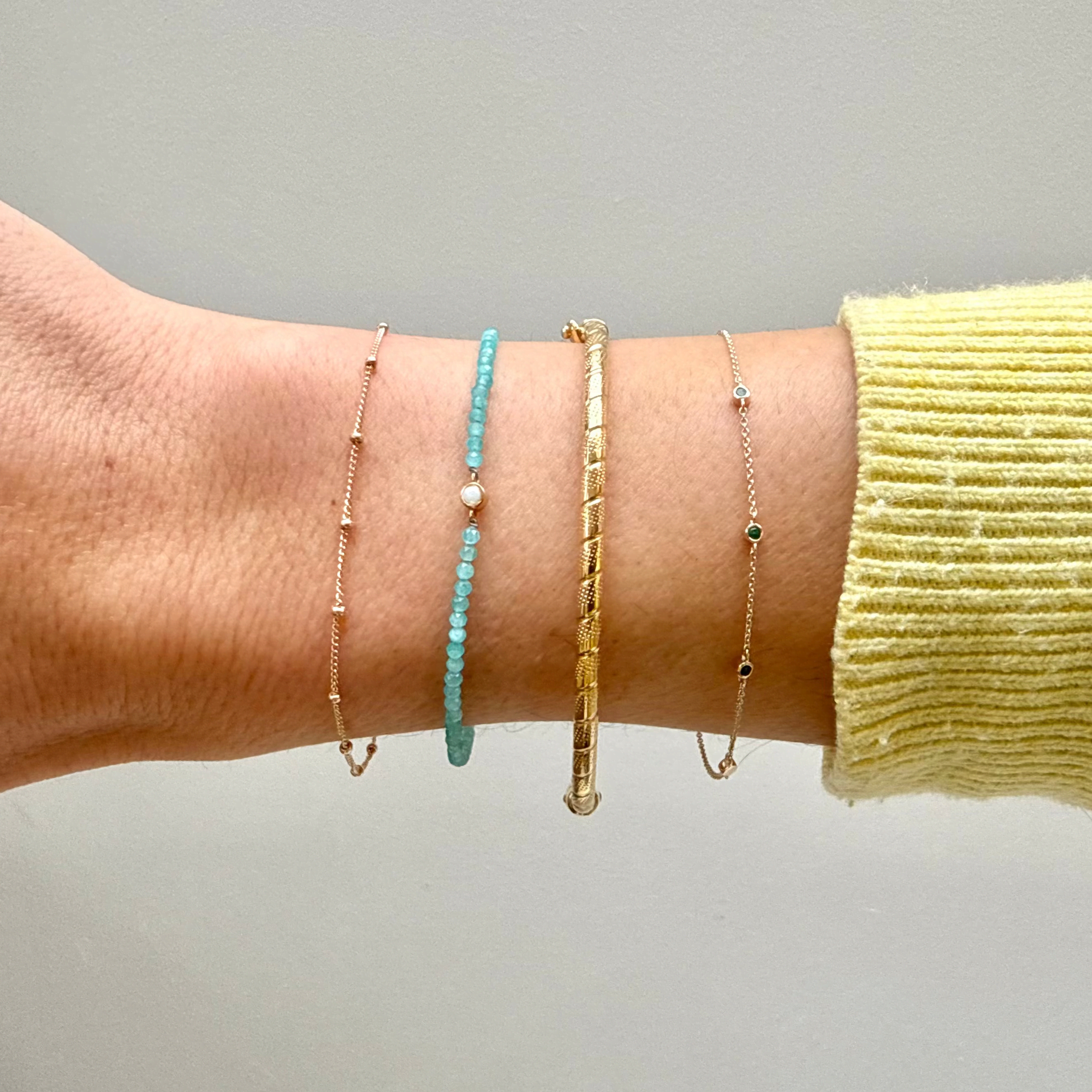 Twisted Bangle Bracelet 9K Gold | Zohreh | Wolf & Badger