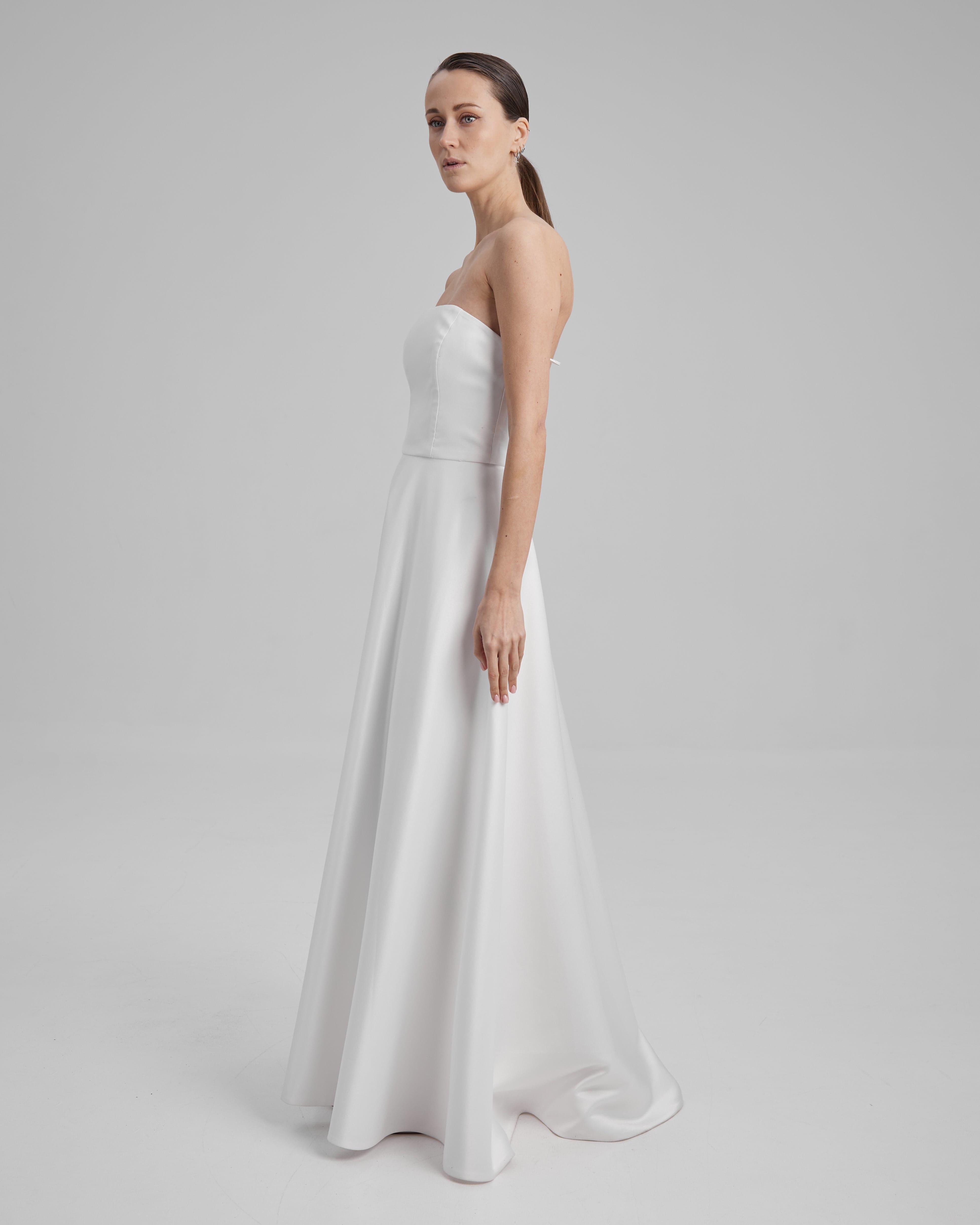 green emerald velvet dress Emelie Strapless Gown