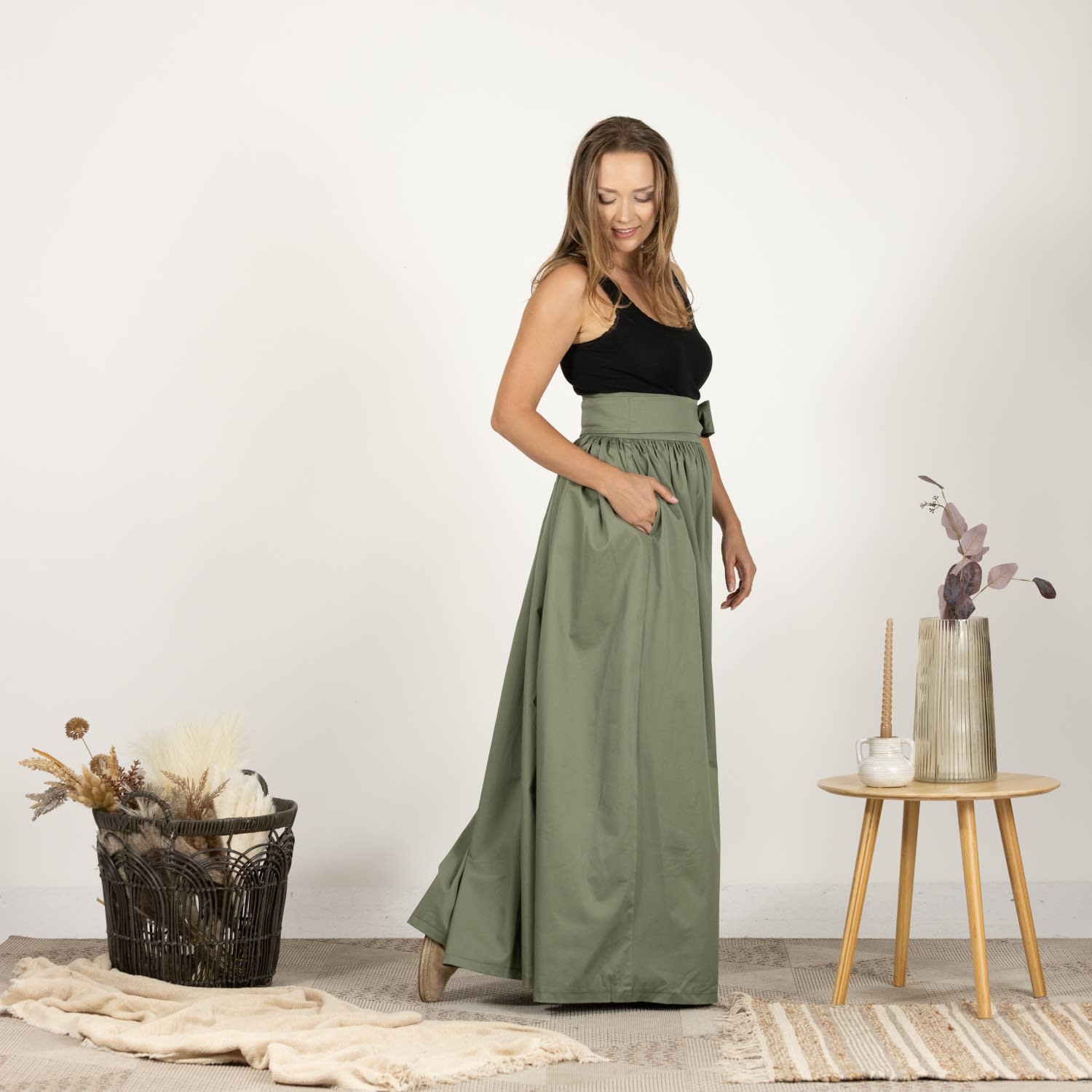 お値引きしましたTHE NEWHOUSE GYPSET RUCKLE SKIRT Check Print Tiered Maxi Skirt – English Factory