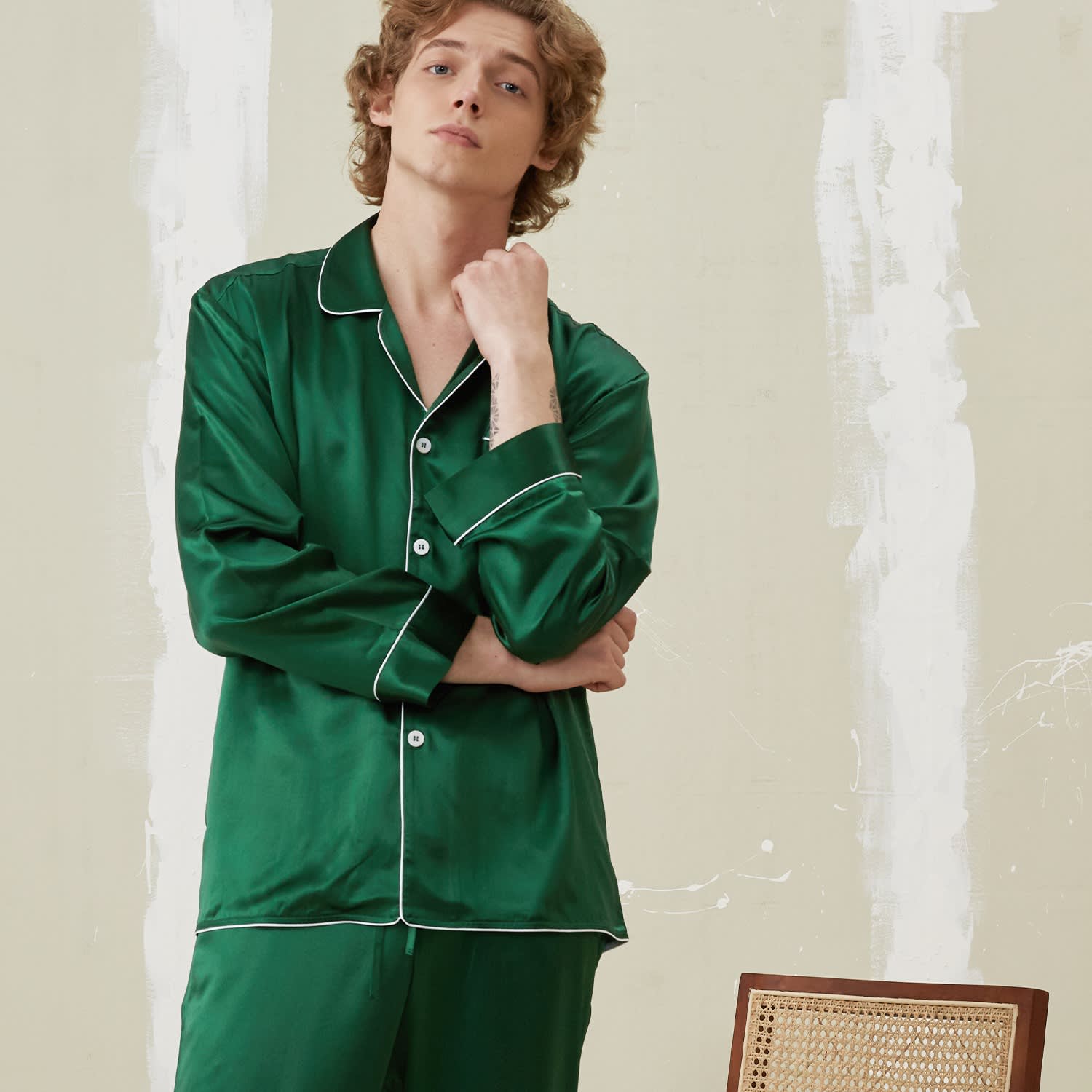  Emerald Green Shamrocks Mens Pajamas Set Long Sleeve Button  Down Top and Pants Sleepwear S : Clothing, Shoes & Jewelry