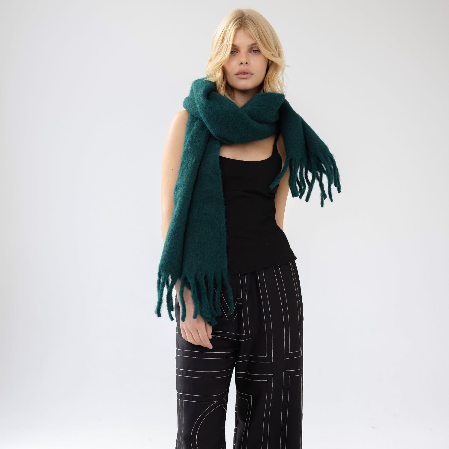The Reykjavik Scarf With Wool - Dark Forest Green | Arctic Fox