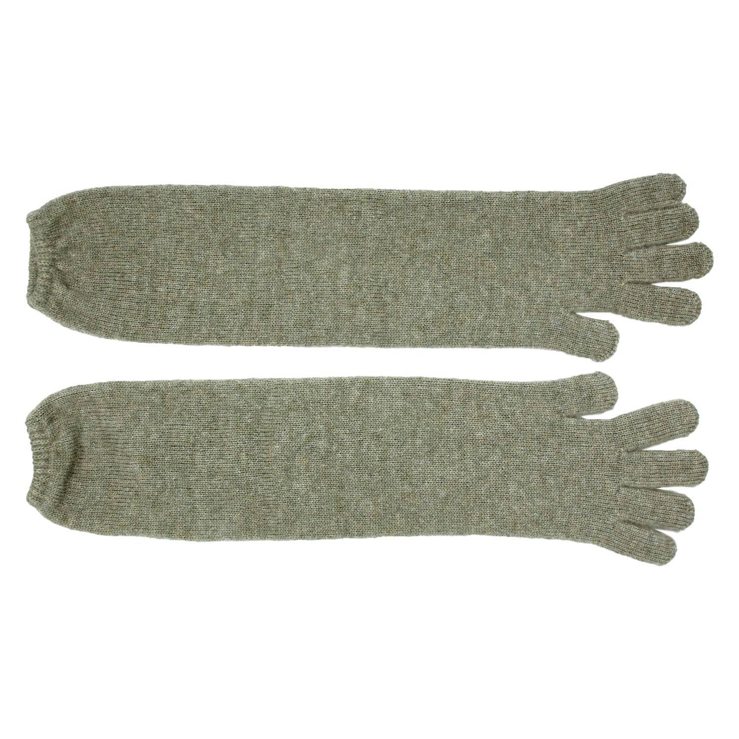Maison Bogomil Women's Long Relaxed-fit Knit Gloves - Green In Green