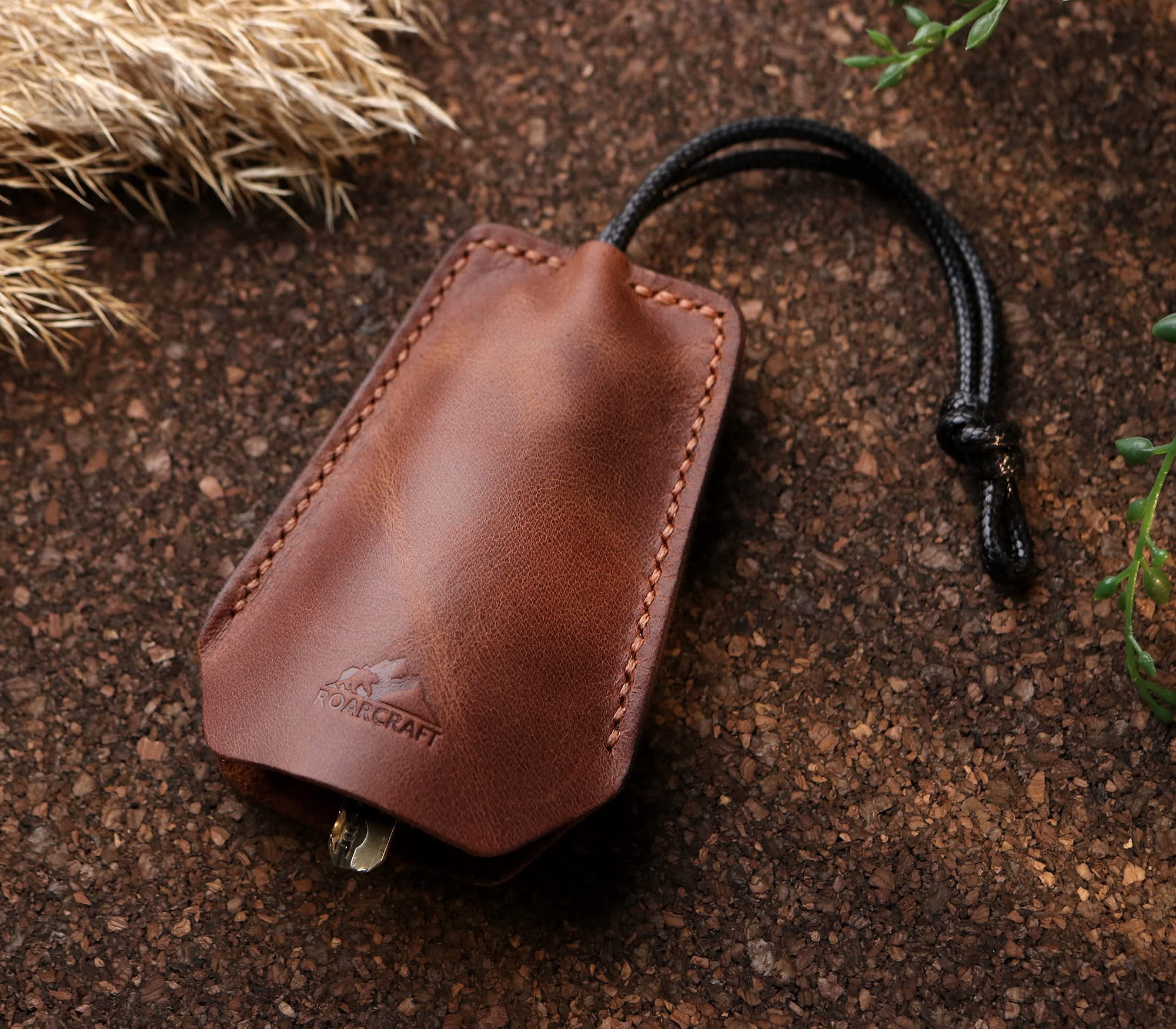 Leather Tobacco Pouch - Black by Roarcraft