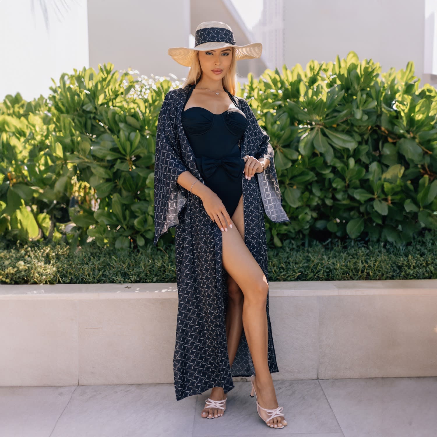 Incantevole Milano Women's Kimono In Black & Cream In Black