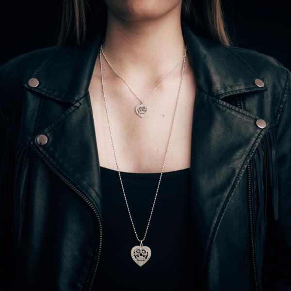 Cartergore Medium Silver Sugar Skull Heart Pendant Necklace In Pendant
