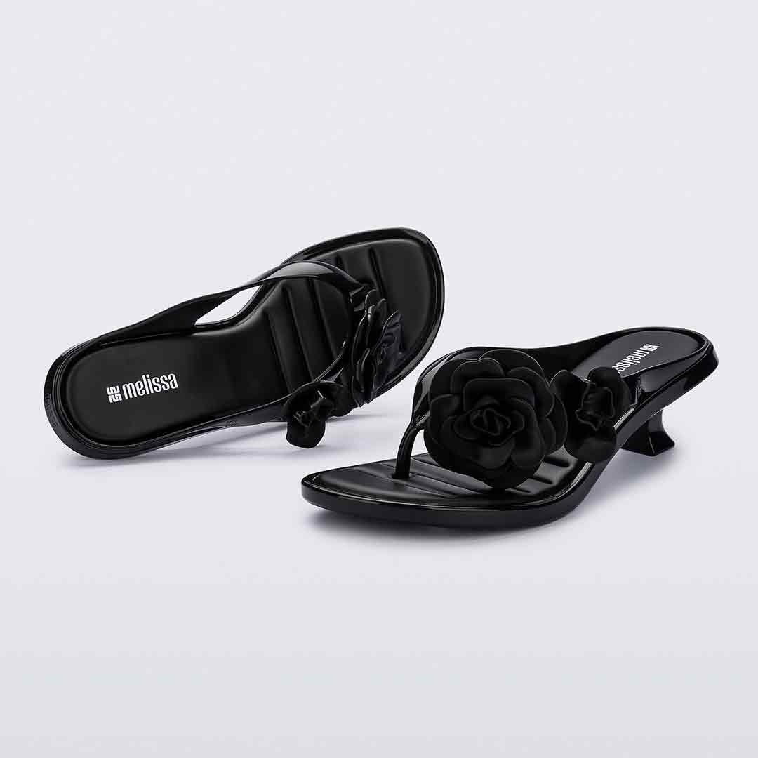Thong Kitten Heel Petals - Black | MELISSA | Wolf & Badger