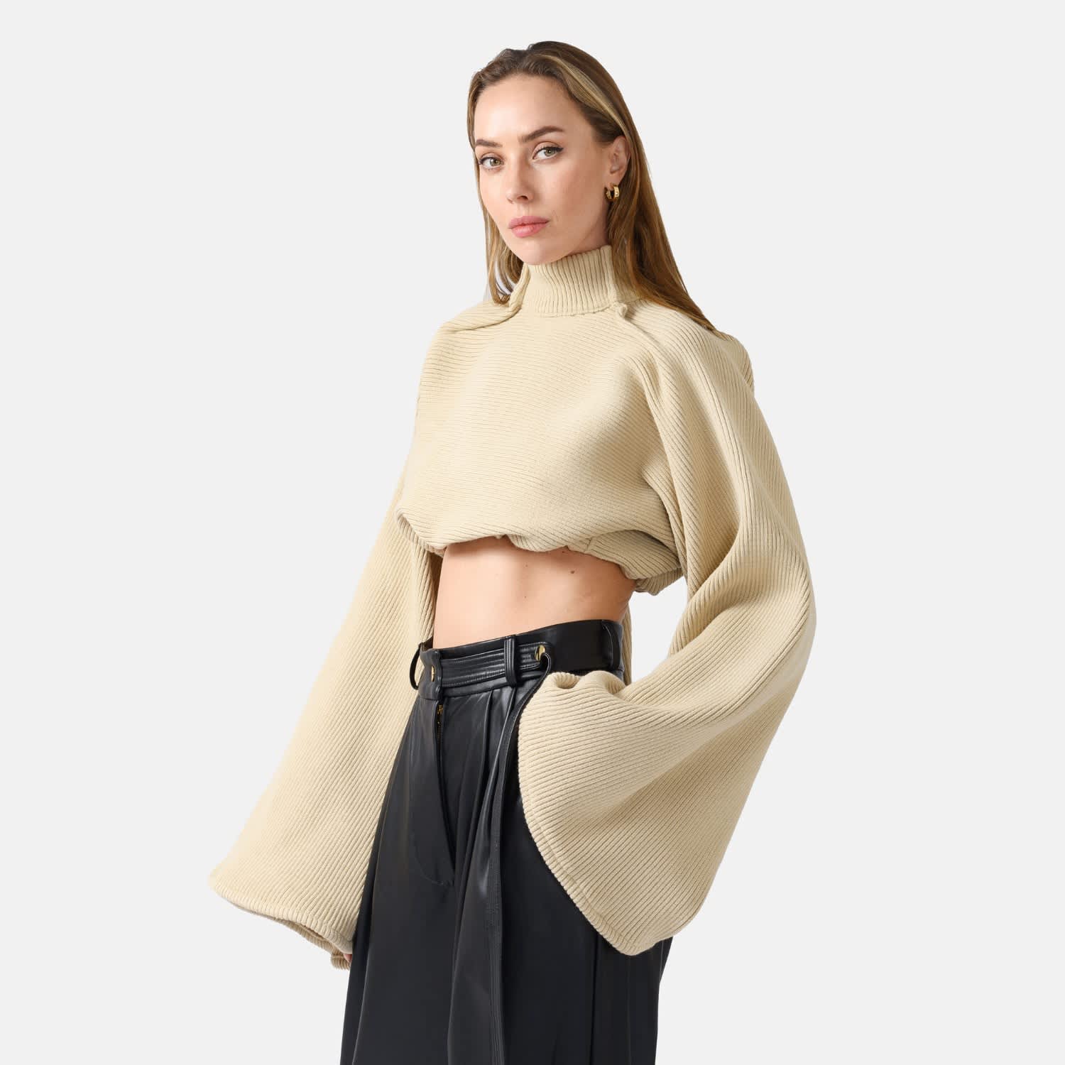 Beige cropped sweater hotsell