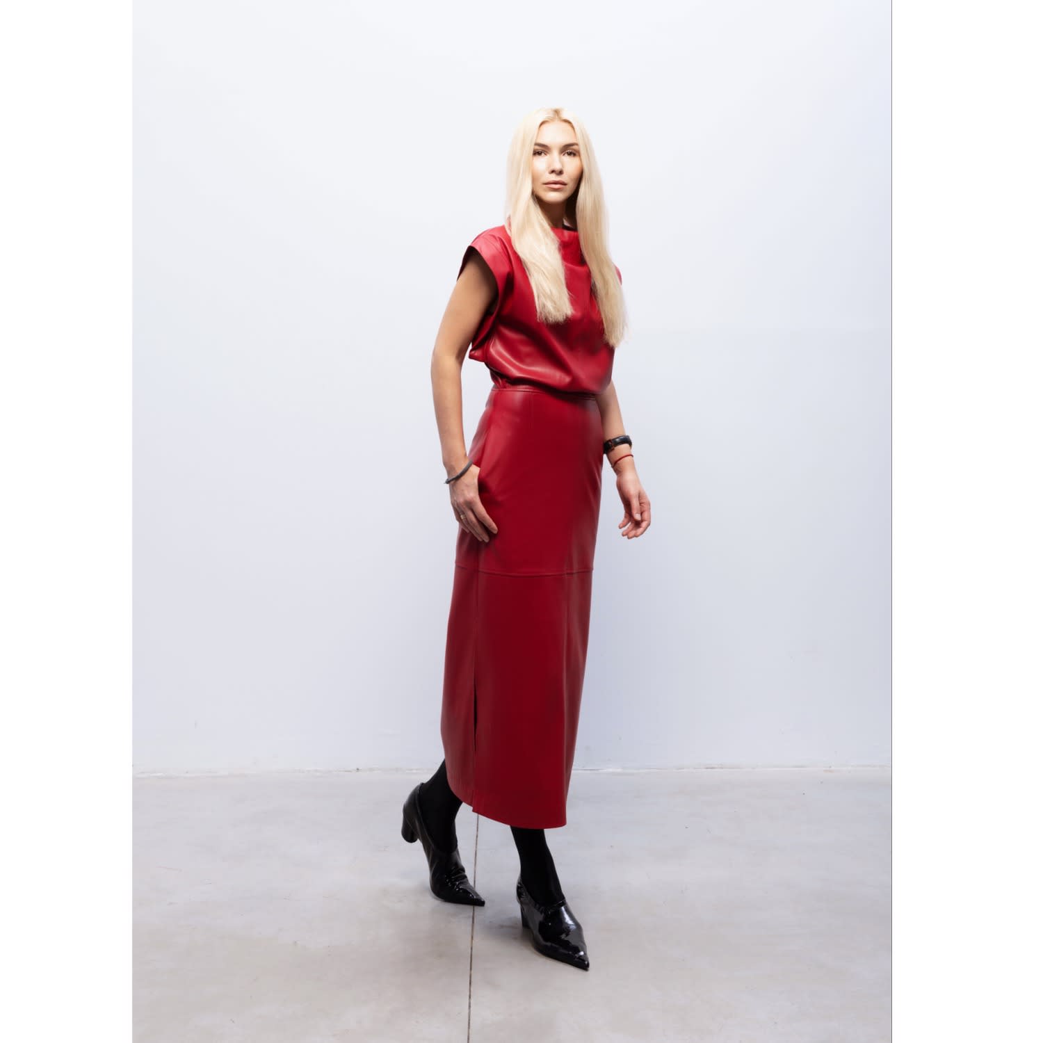 Julia Allert Fitted Faux Leather Sleeveless Dress - Red