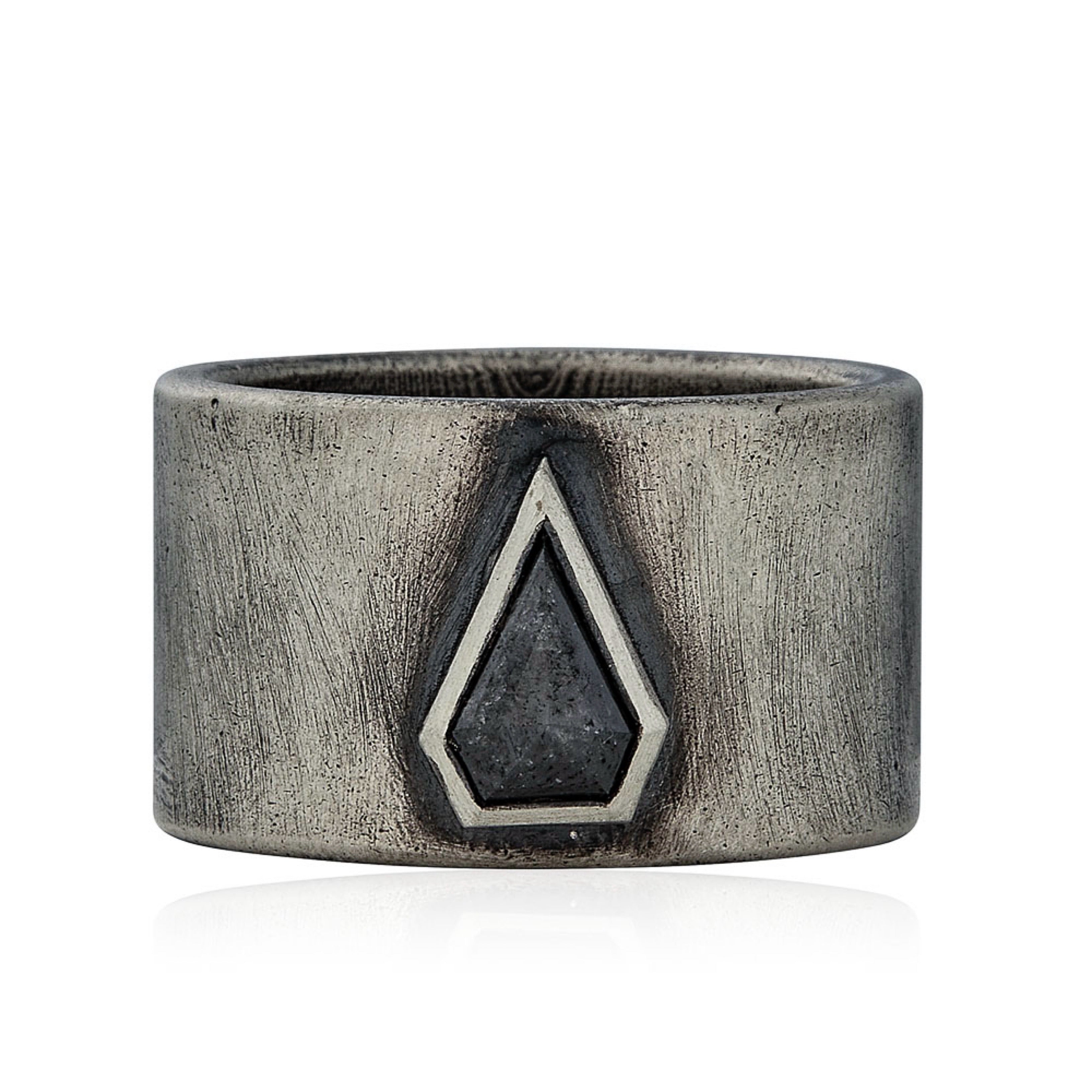 Cartography Men's Black / Grey / Silver True North - Sterling Silver Cigar Ring With Salt And Pepper Diamond