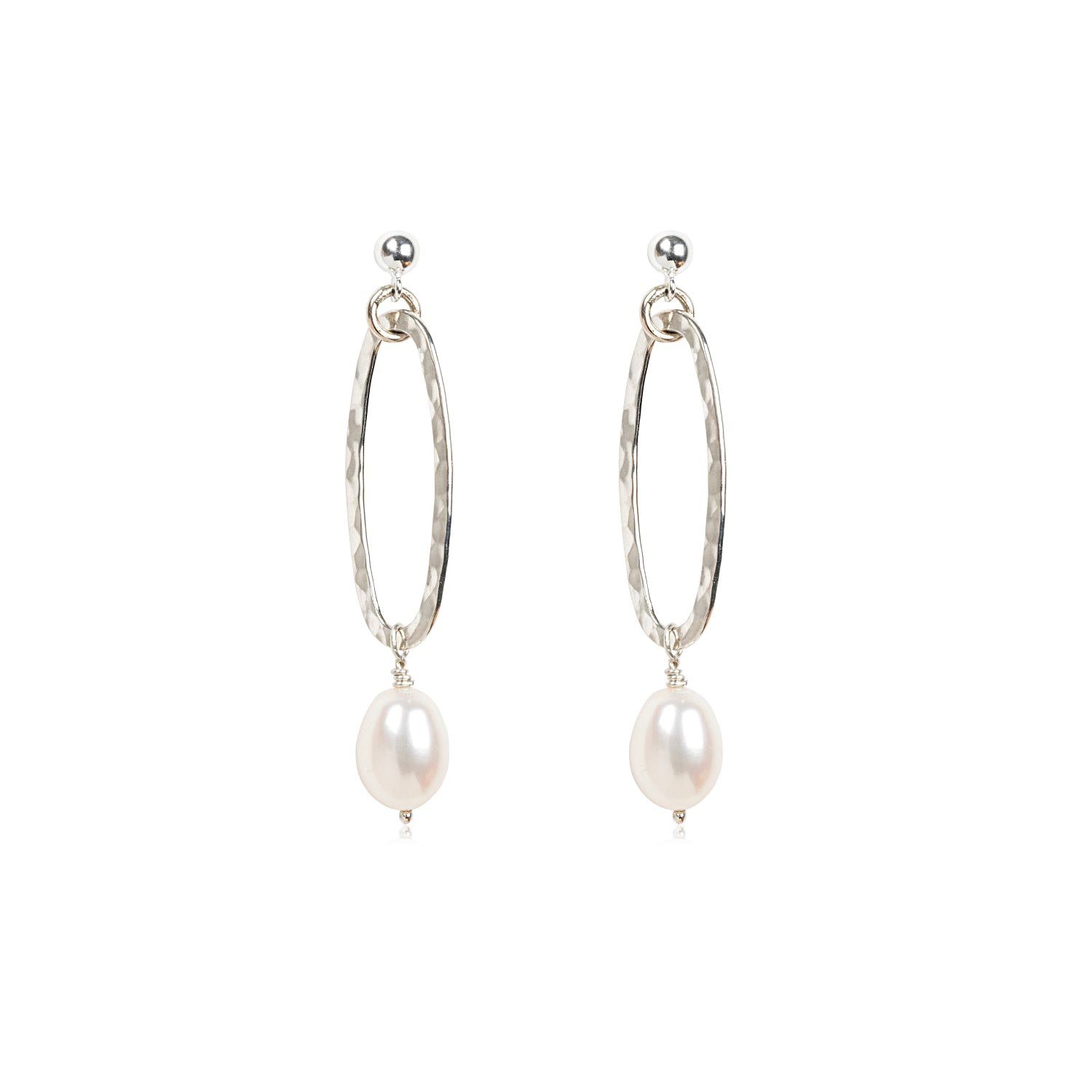 Jojo Harris Women's Silver / White Betty Pearl Drop Earrings On Hammered Silver