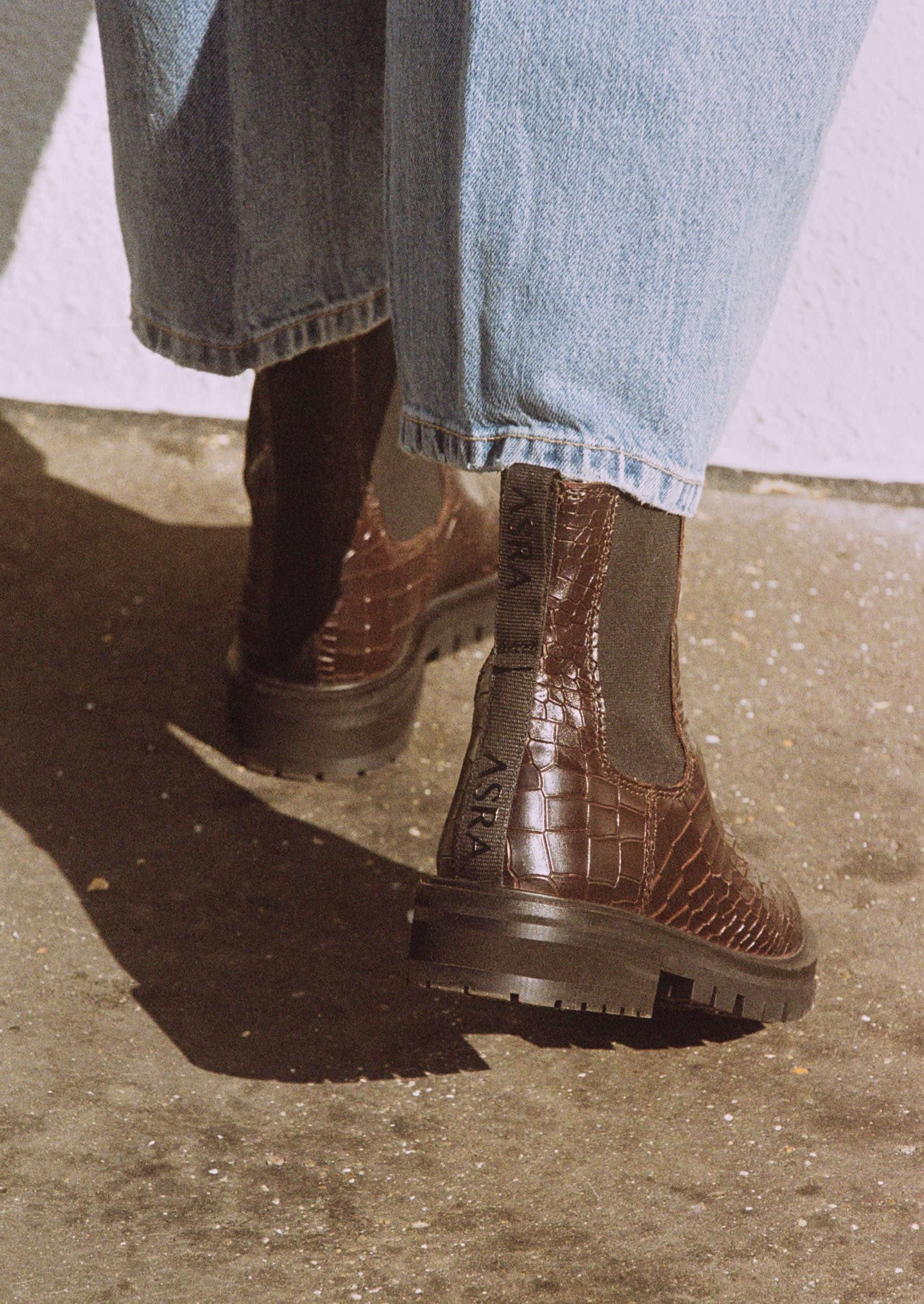 Dr martens croc chelsea boots new arrivals