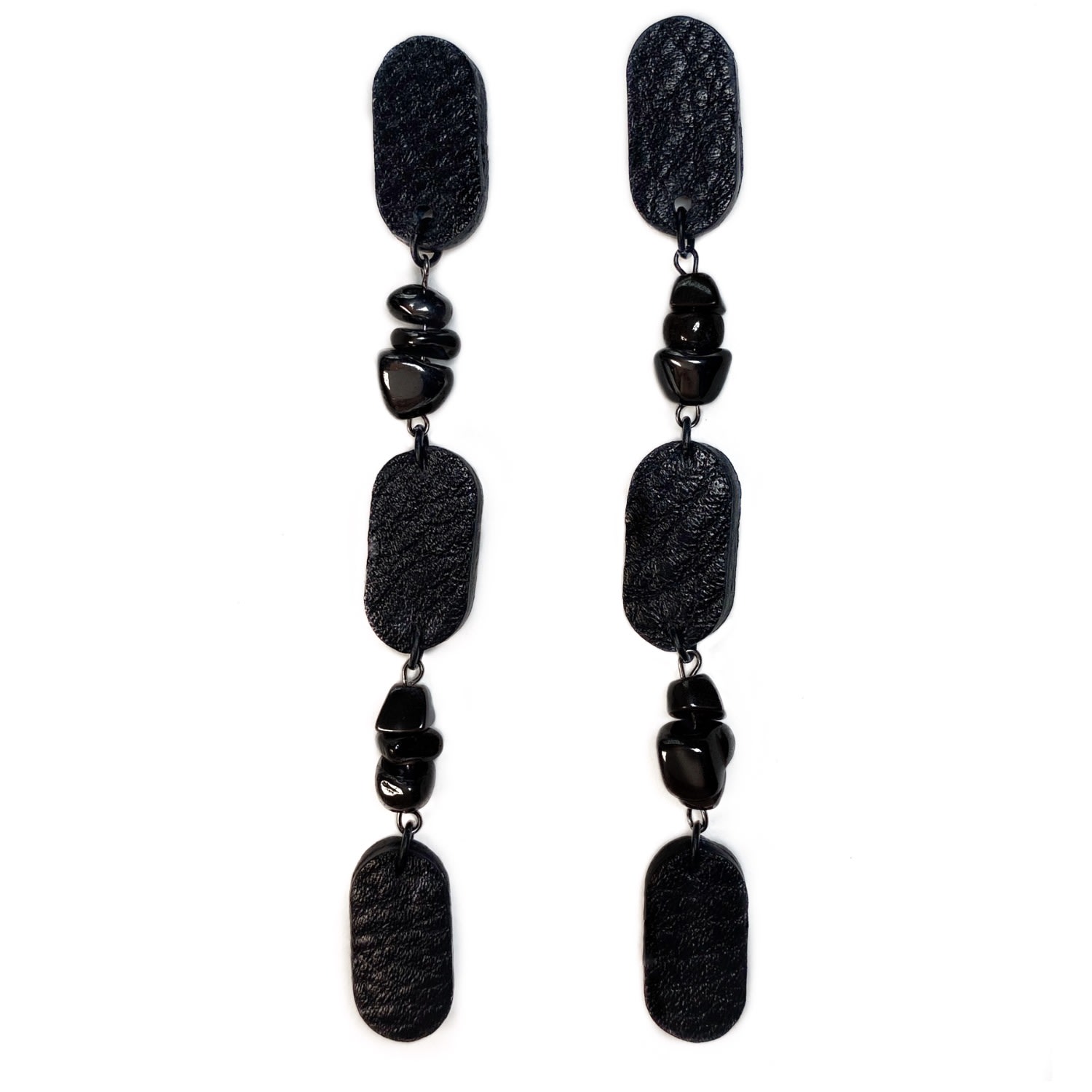 Women’s Black Capsule Dangle Earrings With Hematite Crystals Waiwai