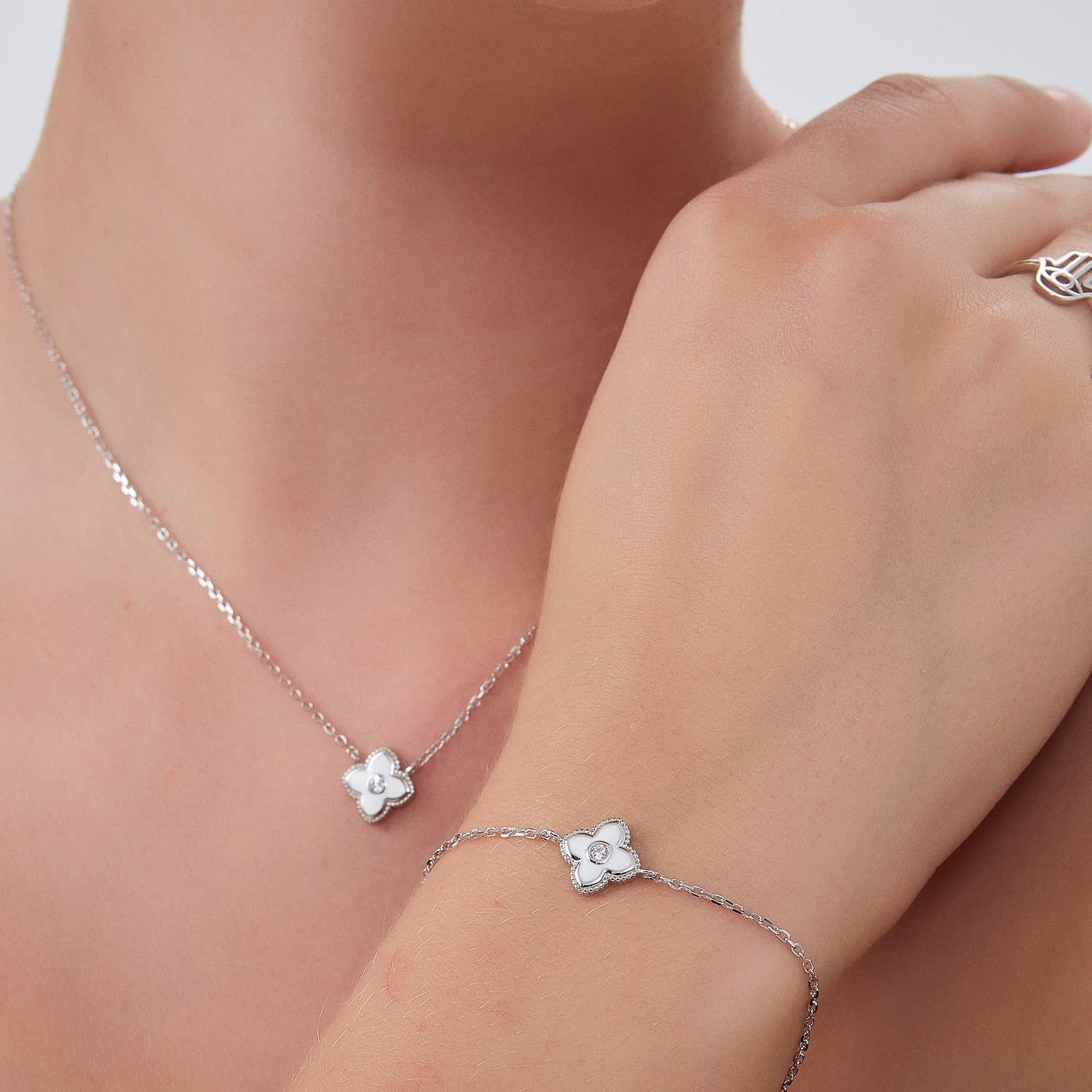 white-clover-enamel-necklace-