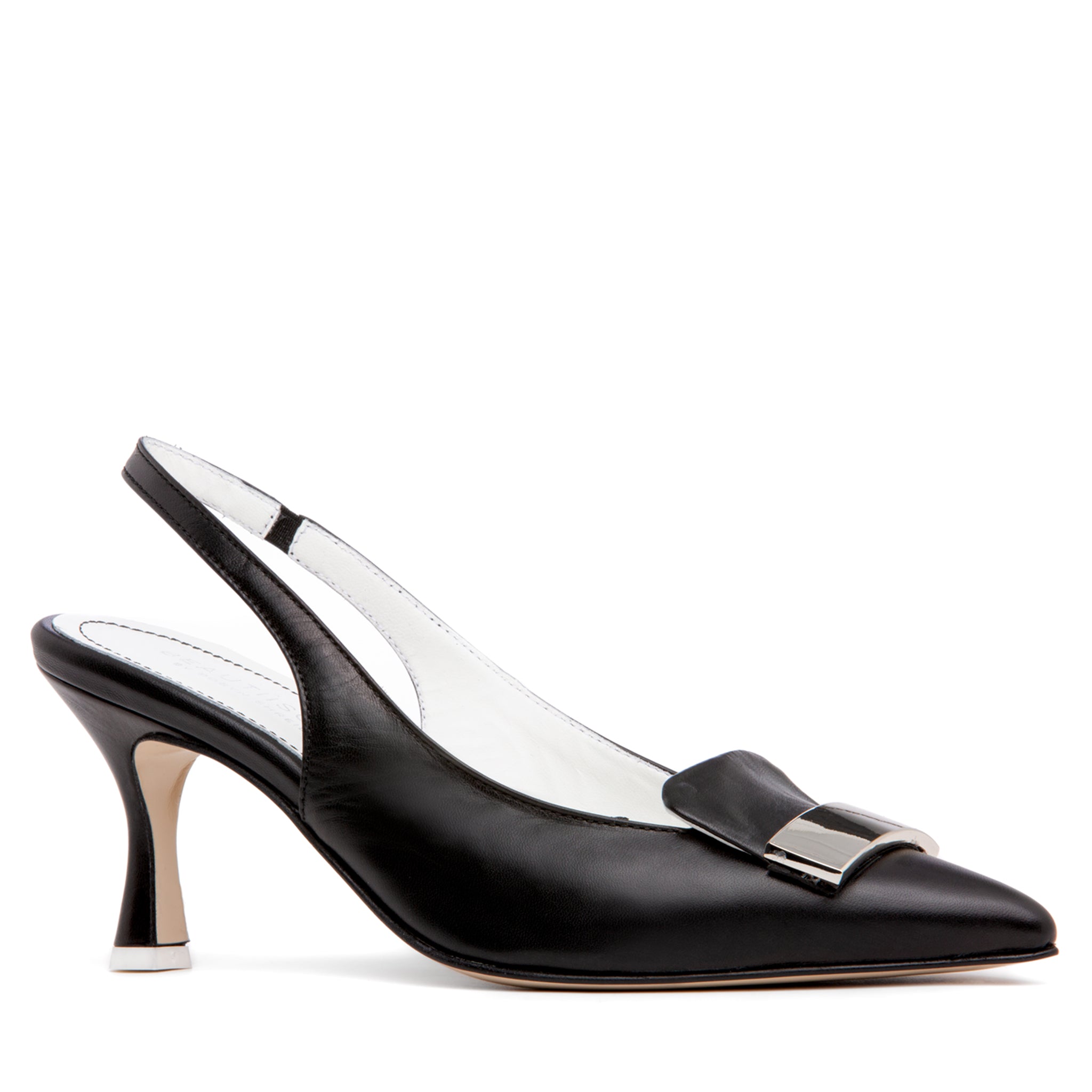 Medium heel woman leather shoe. Fiona