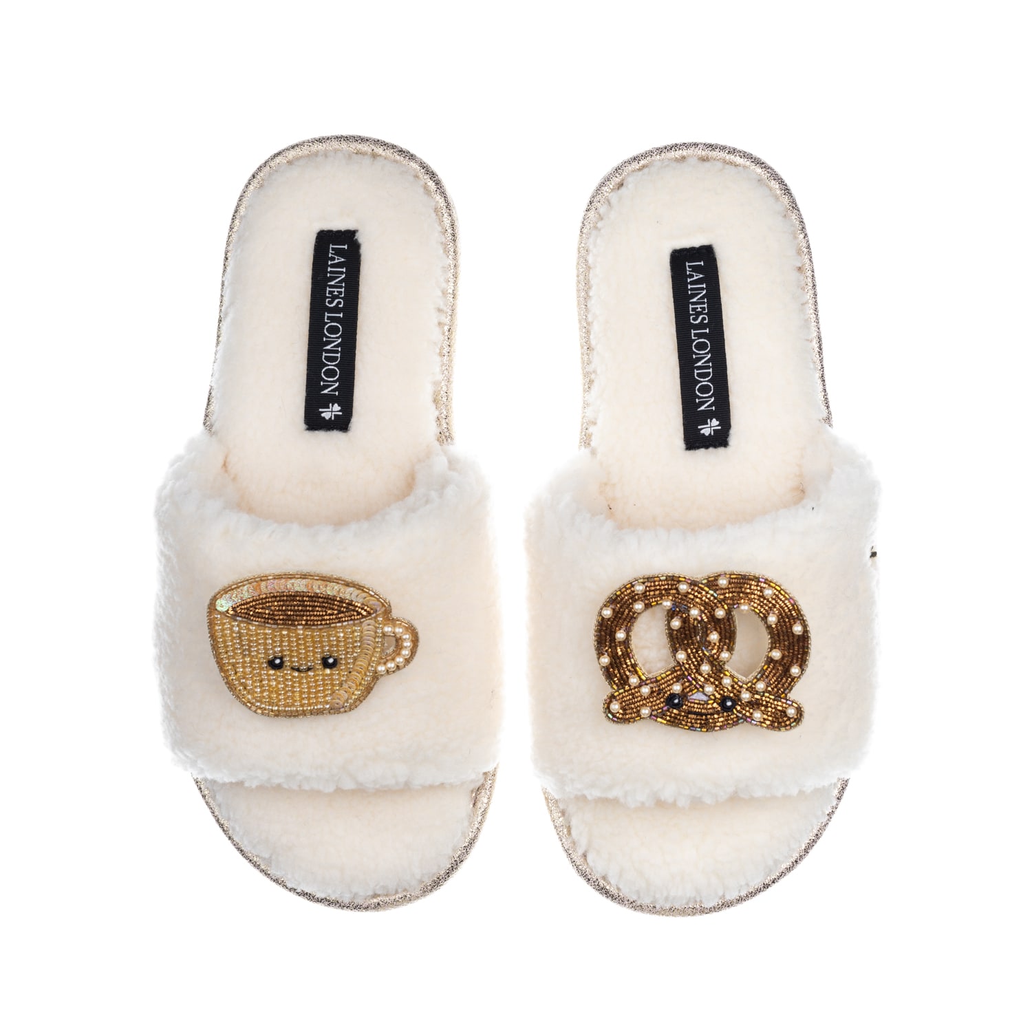 Laines London Women's White Teddy Slider Slippers With Laines Loveables Hot Chocolate & Pretzel Brooches - Cream In White