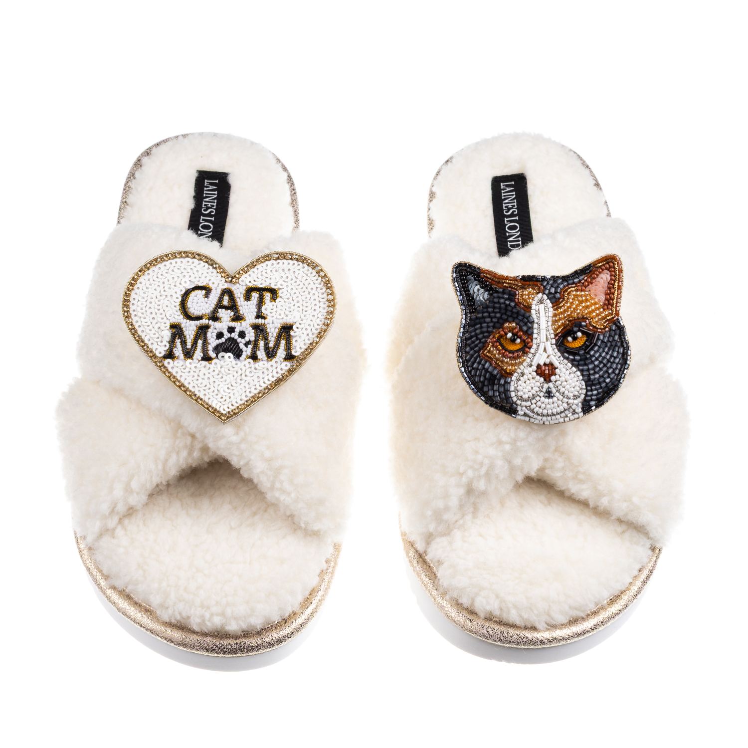 Laines London Women's Neutrals / White Boucle Slippers With Cat Mum/mom & Calico British Shorthair Cat Brooches -  In White