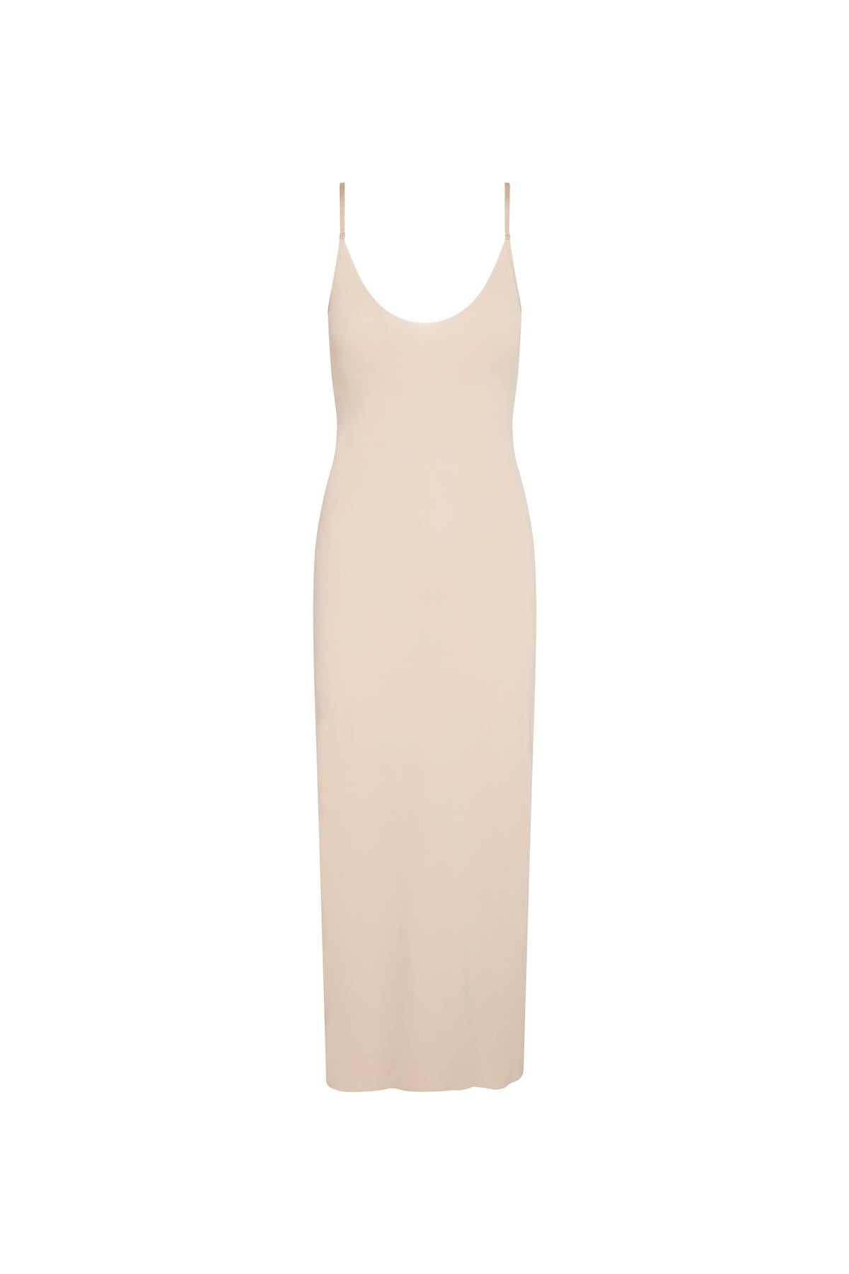 Women’s Neutrals Commando Classic Control Smoothing Maxi Slip, Beige M/L