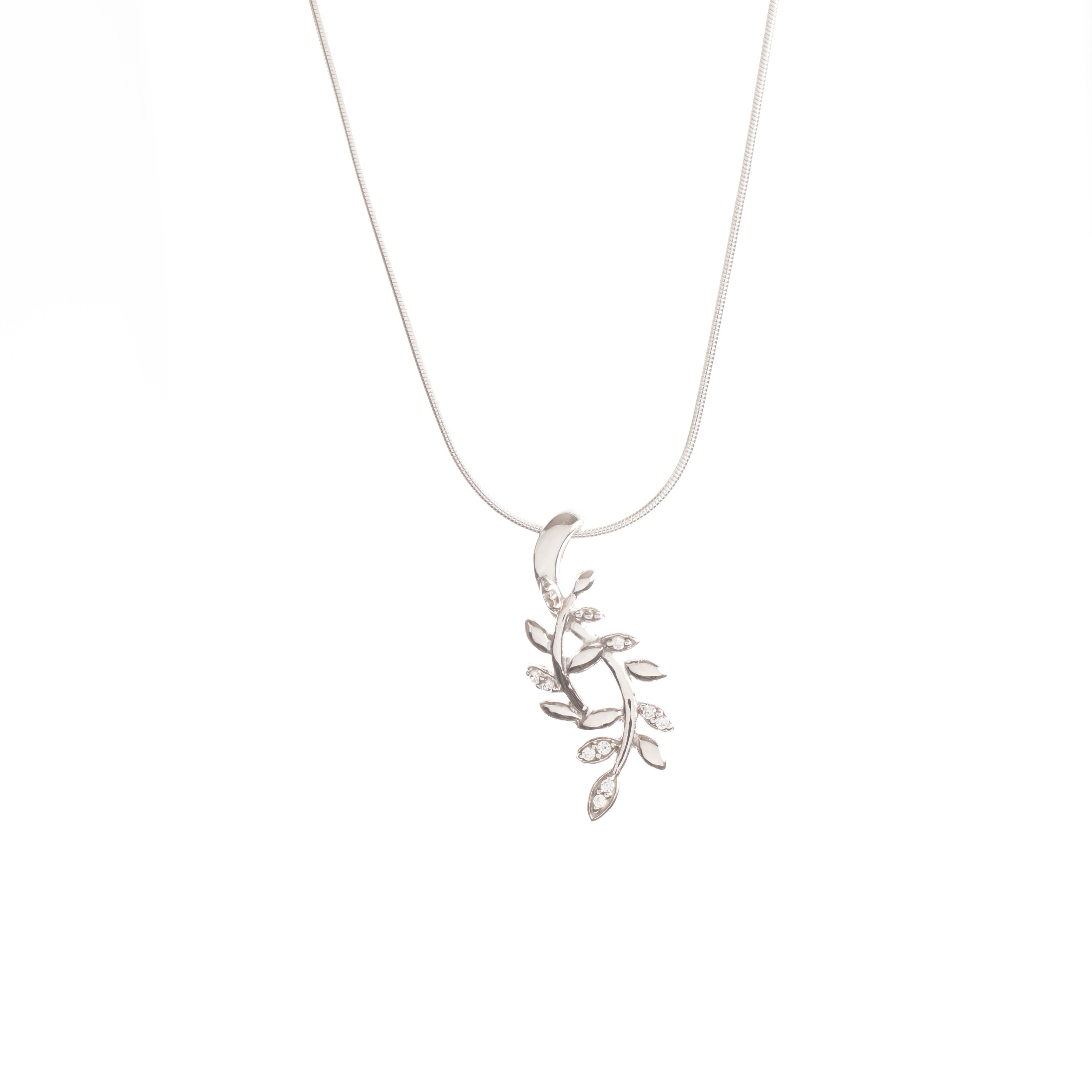 Jollz Jewellery Women's Leaves Pendant Necklace