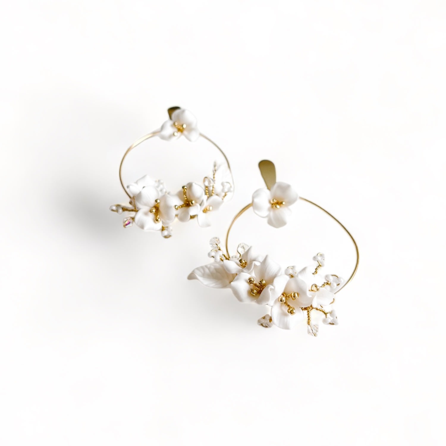 Women’s White / Gold Floral Earring Nat Co.