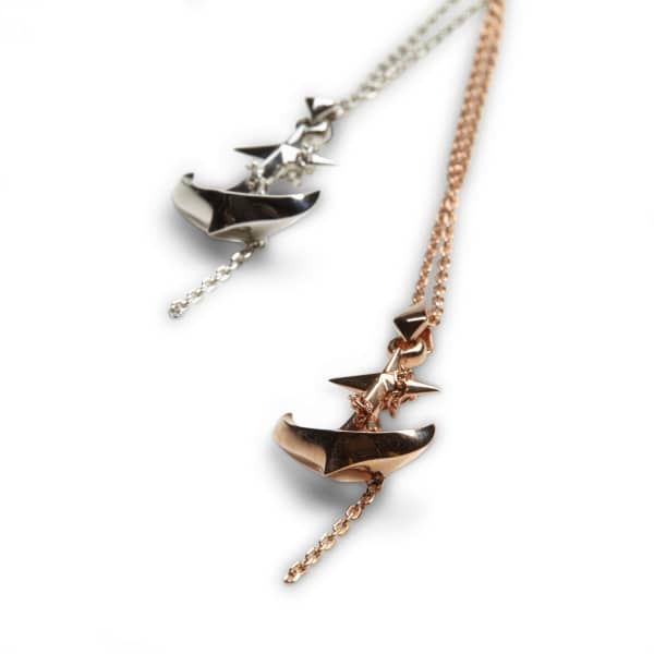 Gucci Black Sea Gold Anchor Pendant In Anchor