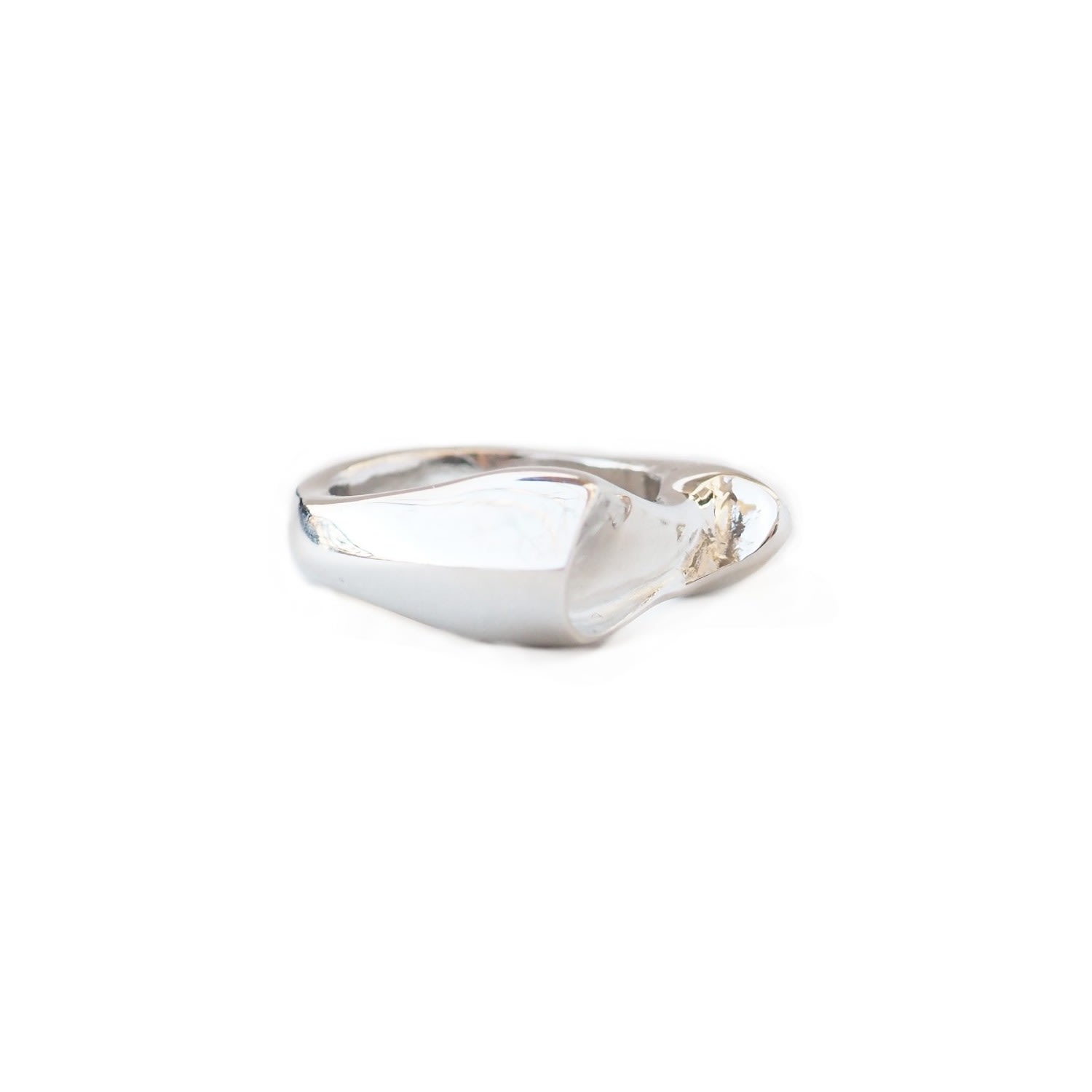 Women’s Fortitude Low Tide Ring - Silver Amatostyle