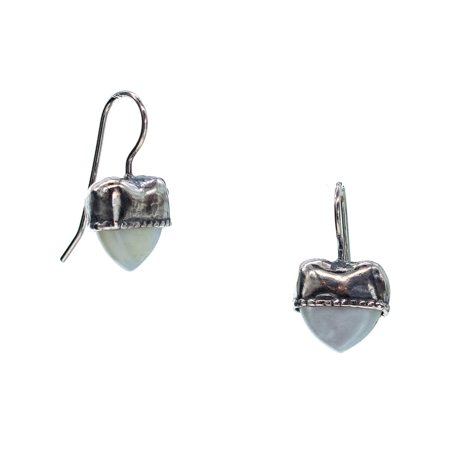 Gem Kingdom Women's Silver / White Eye Love You Little Heart Earrings White Mother Of Pearl In Gray