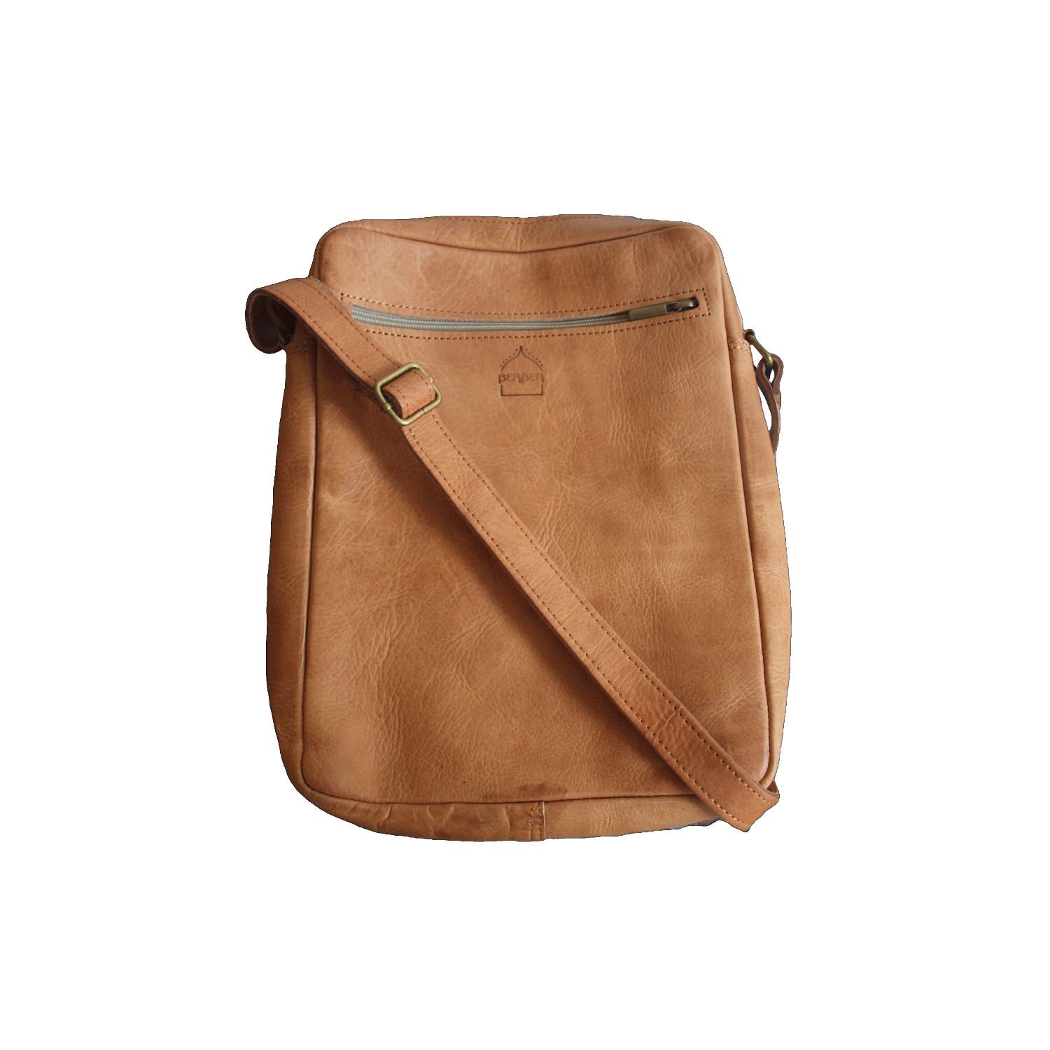 Berber Leather Men's Neutrals The Martil Large Messenger Bag In Tan