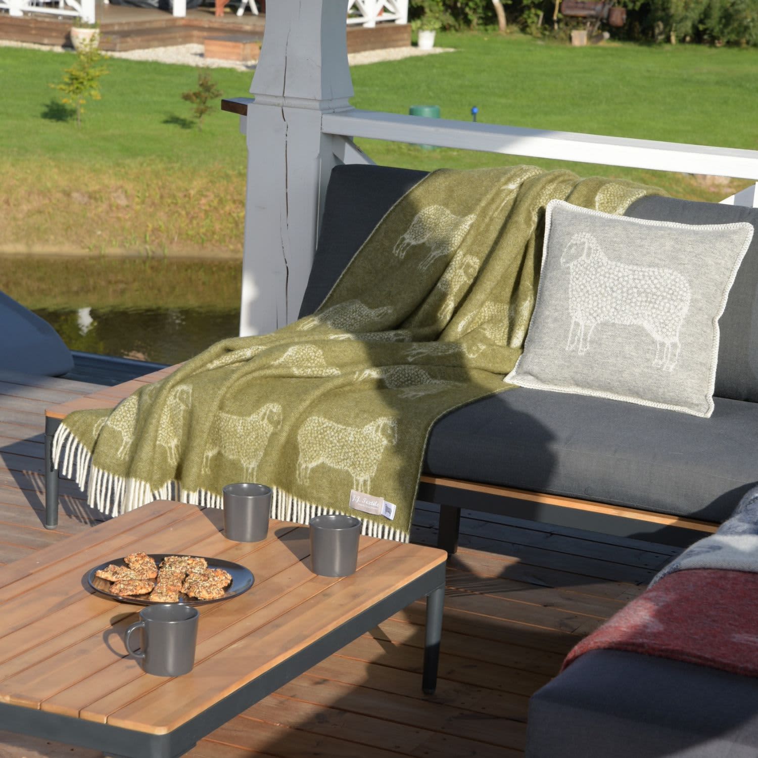 Moss Green Sheep Wool Throw | J.J.Textile | Wolf & Badger