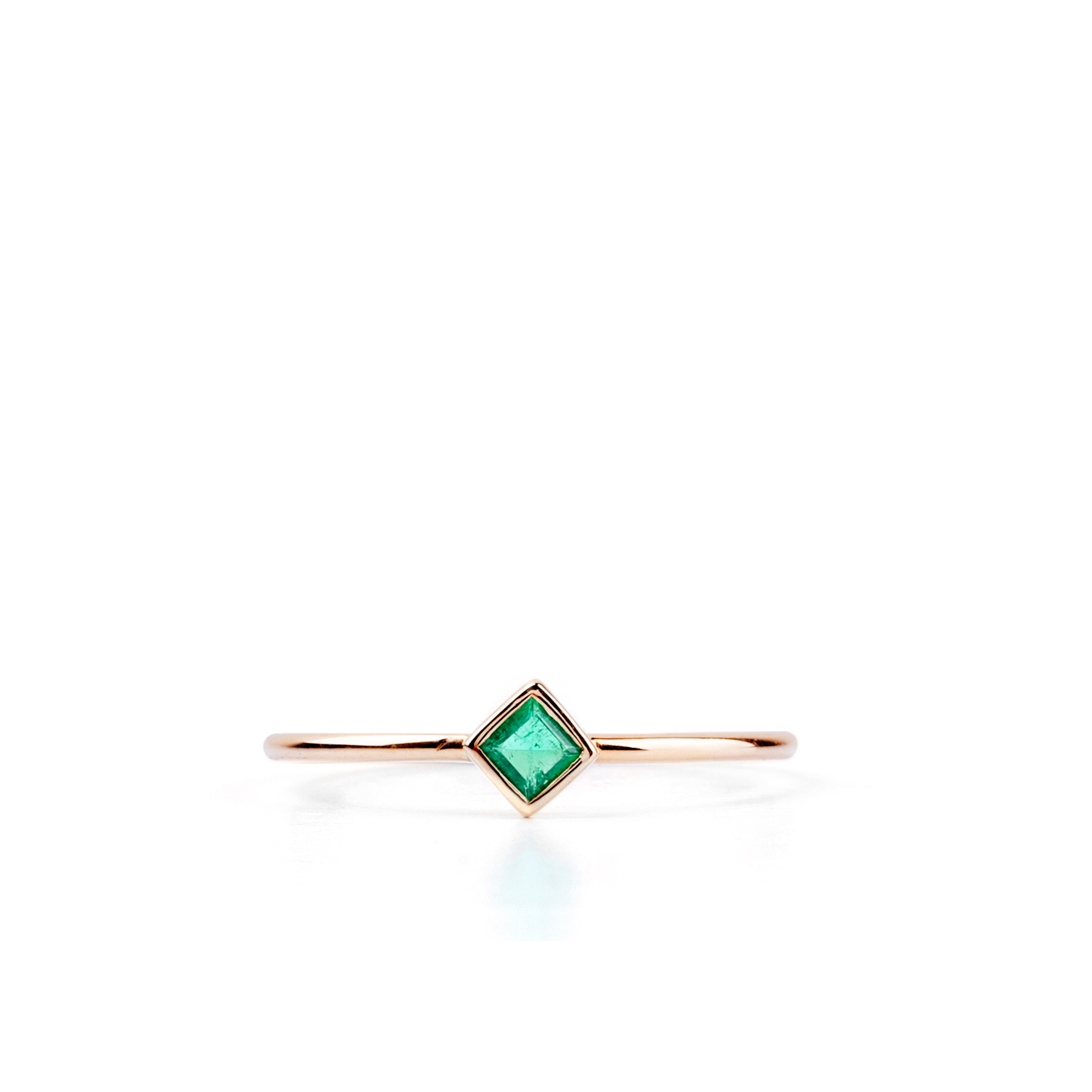 Women’s Stunner Emerald Ring - 9K Gold | Karrah Jewellery