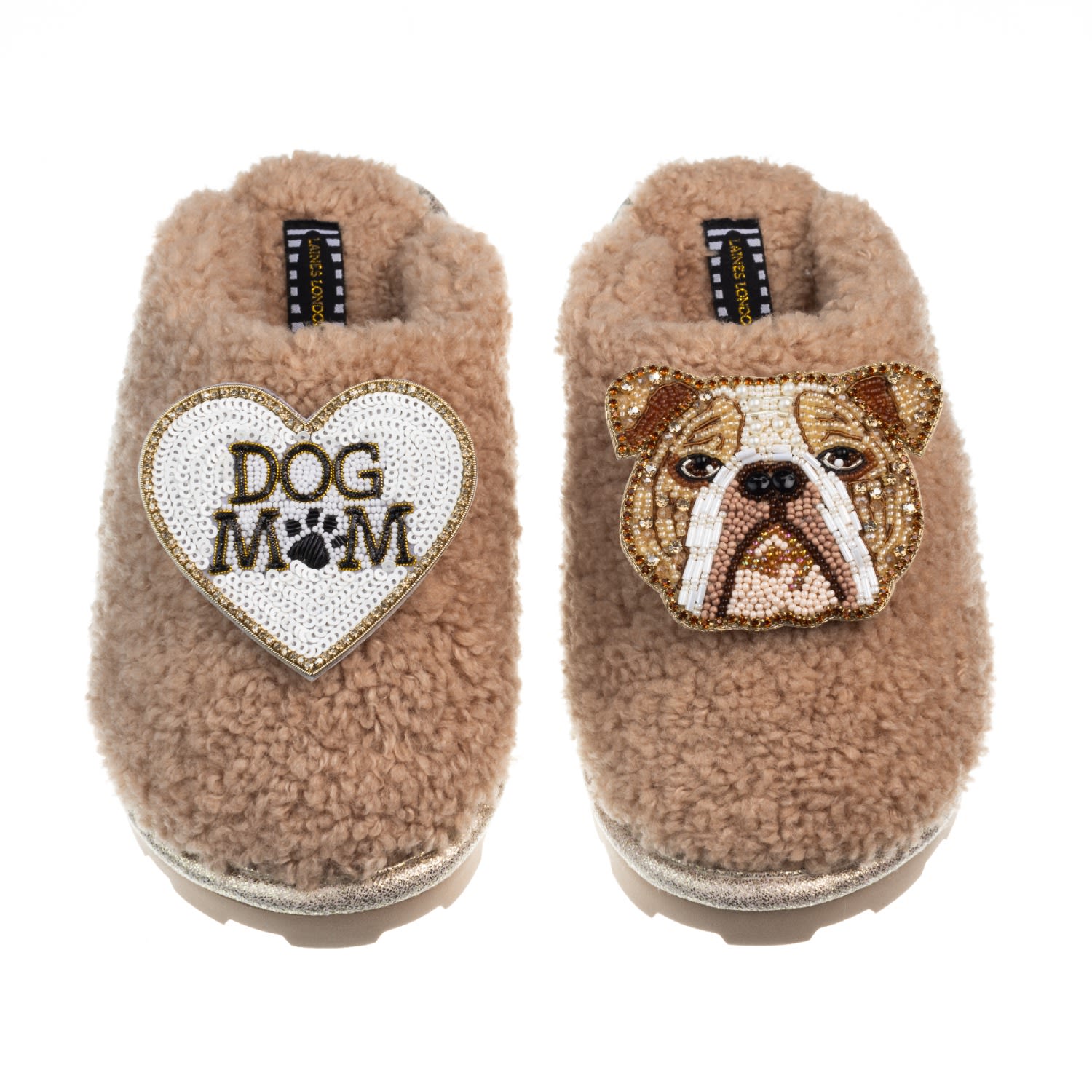 Laines London Women's Brown Teddy Closed Toe Slippers With Mr Beefy & Dog Mum / Mom Brooches - Toffee