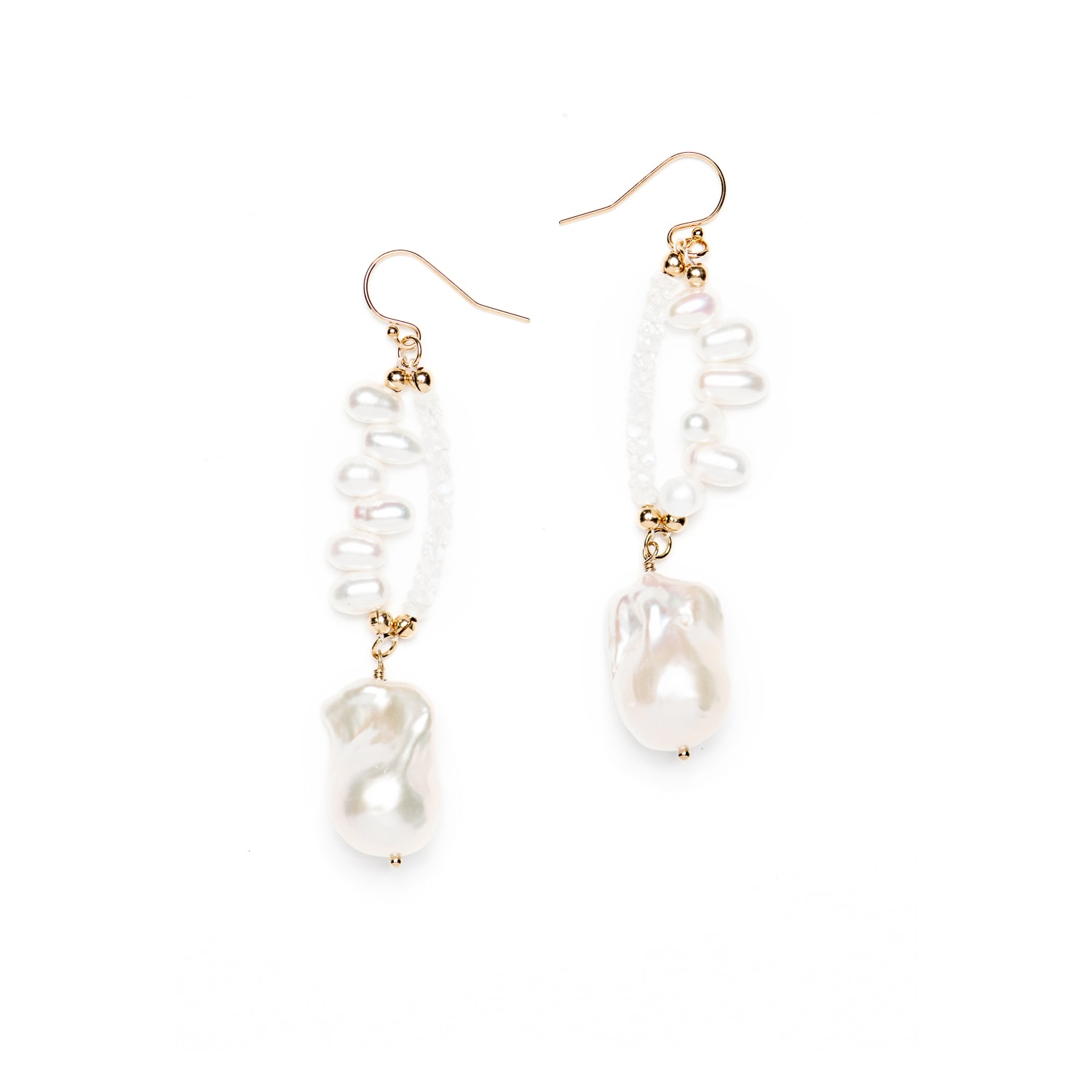 Monái Women's White Baroque Pearl Moonstone Earrings