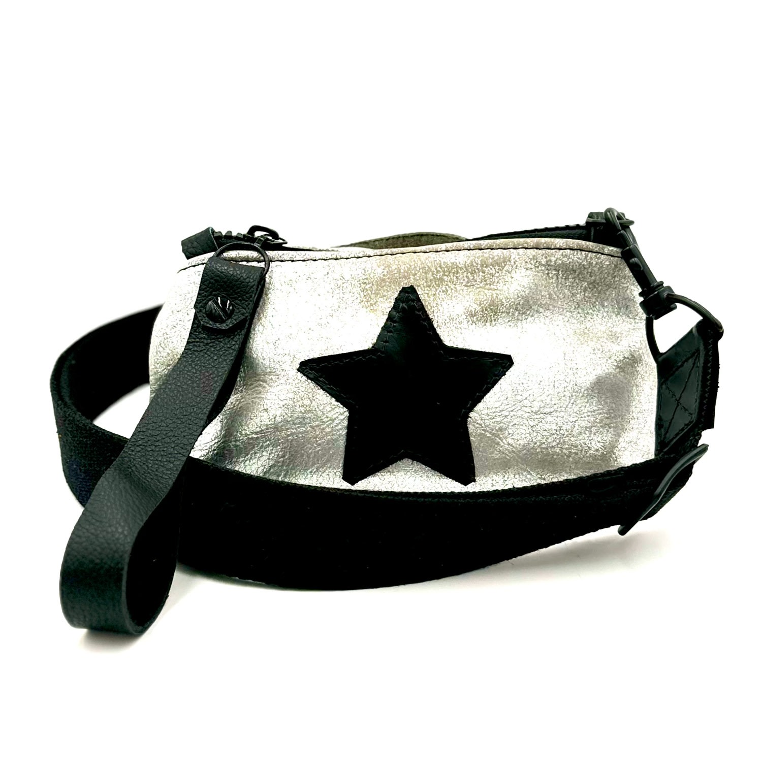 Women’s Darla Stadium Bag In Distressed Silver With Black Star Lynn Tallerico