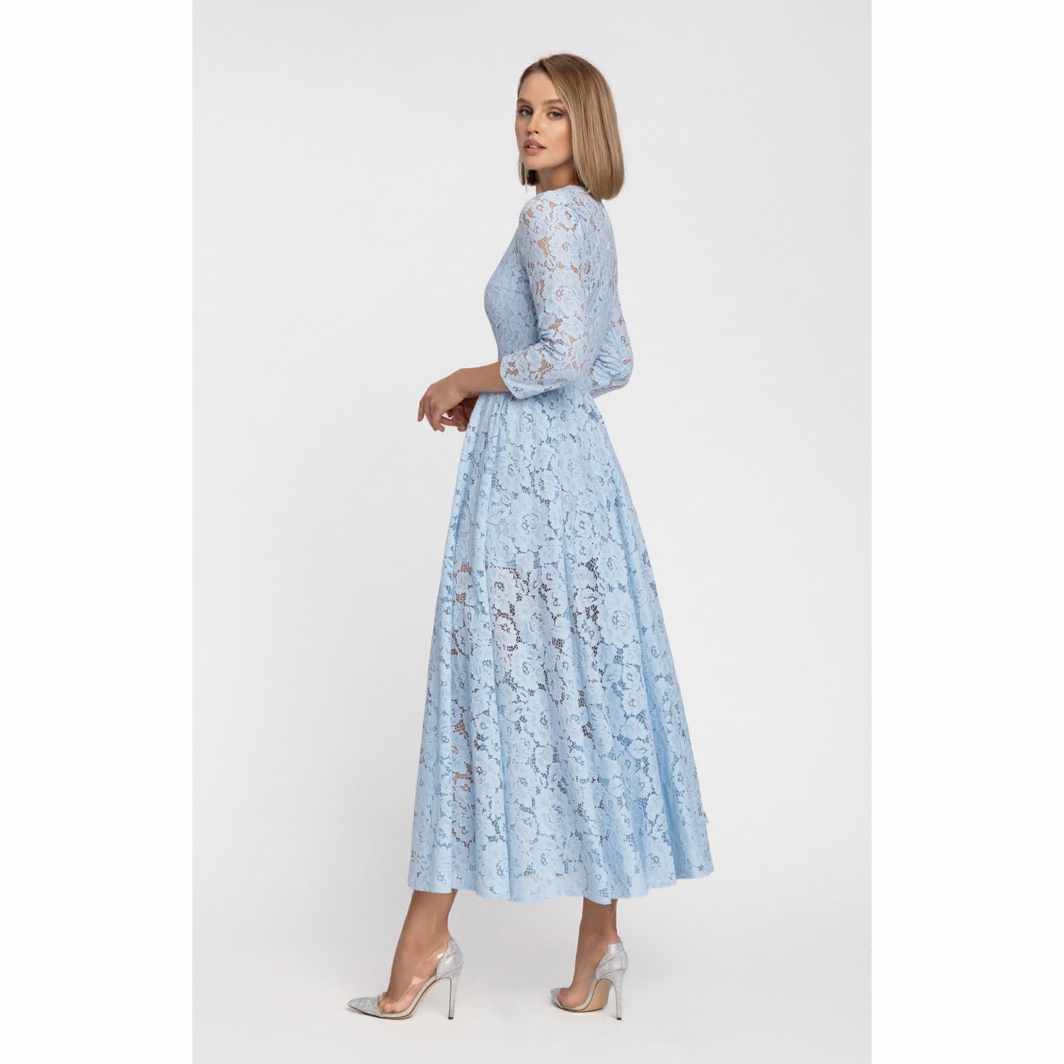 light blue lace midi dress Nuvem