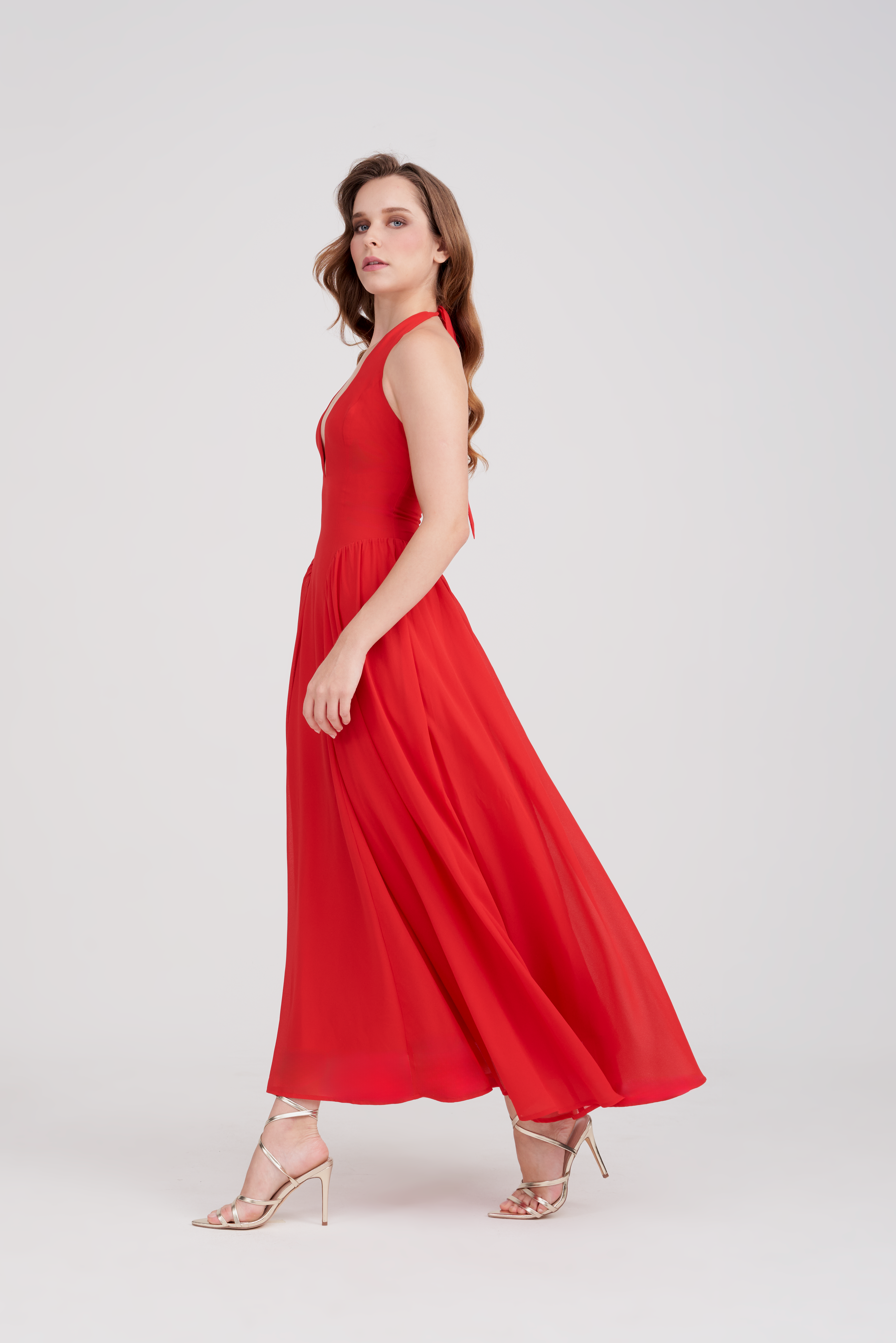 Freya Chiffon Halter Maxi Dress - Lipstick Red | ICON LEVA | Wolf